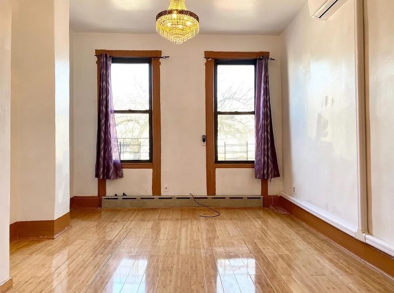 #8 photo, 666 Onderdonk Avenue, クイーンズ区 Flushing , NY 11385