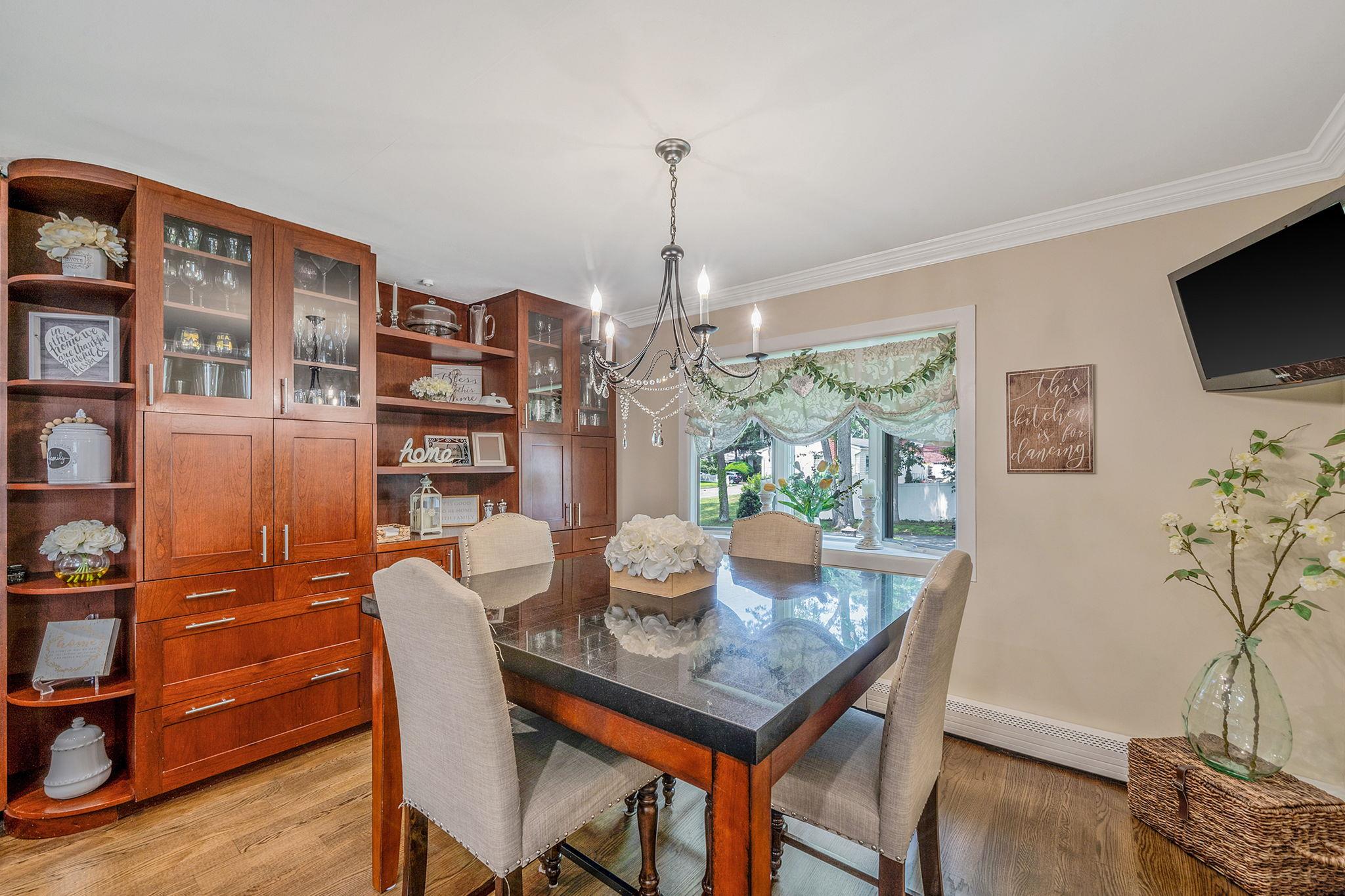 #10 photo, 6 Pine Street, Lake Grove , NY 11755