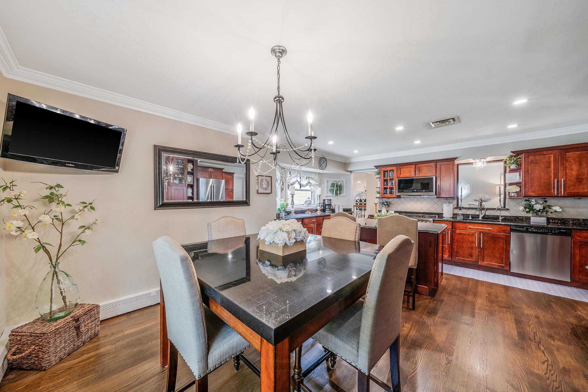 #11 photo, 6 Pine Street, Lake Grove , NY 11755