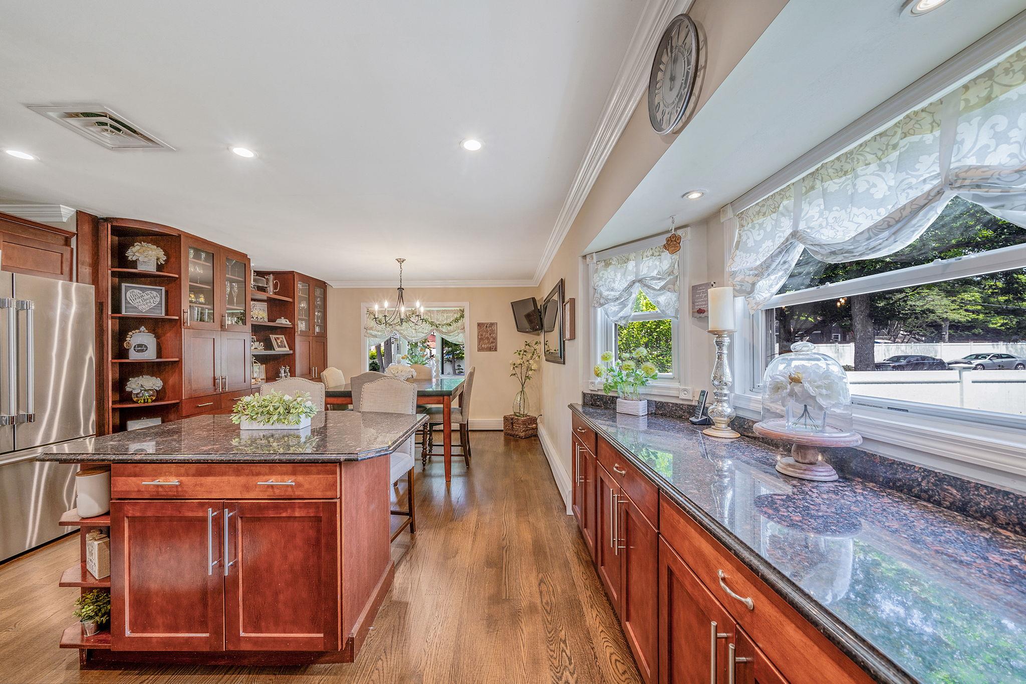 #8 photo, 6 Pine Street, Lake Grove , NY 11755