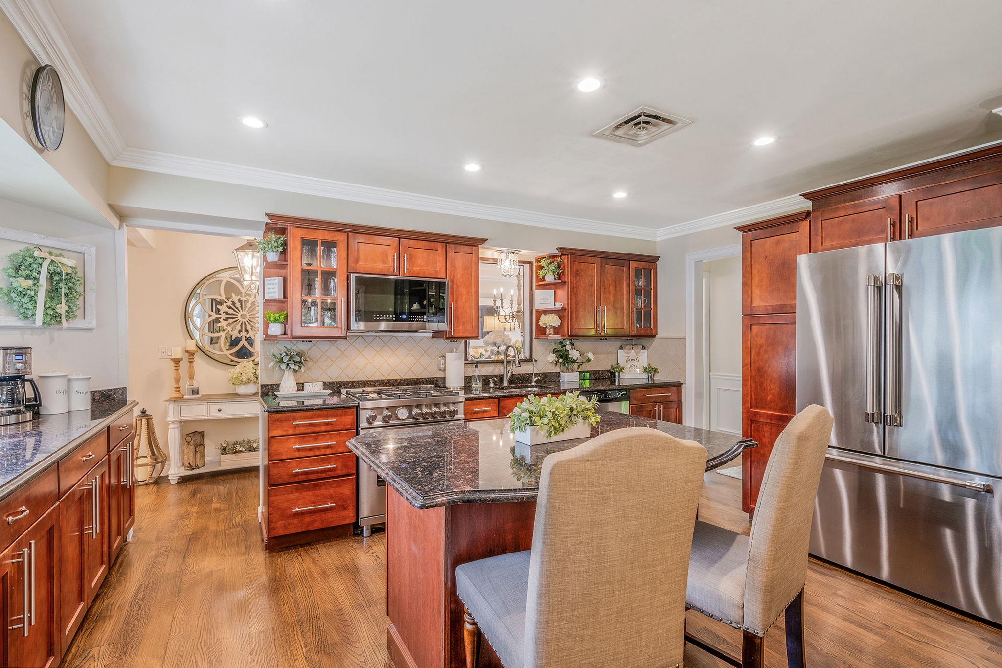 #9 photo, 6 Pine Street, Lake Grove , NY 11755