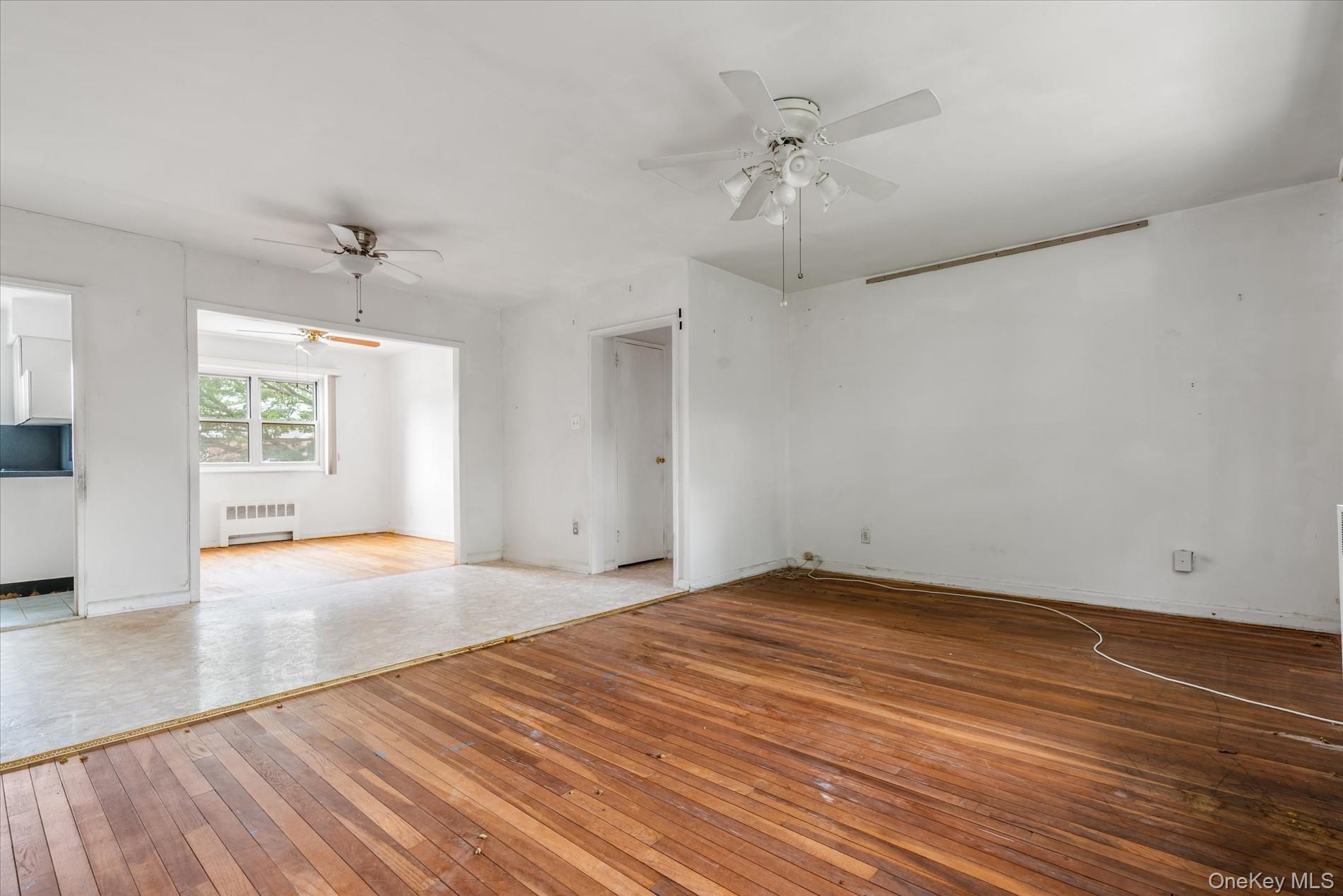 #4 photo, 81-29 156Th Avenue, Howard Beach , NY 11414