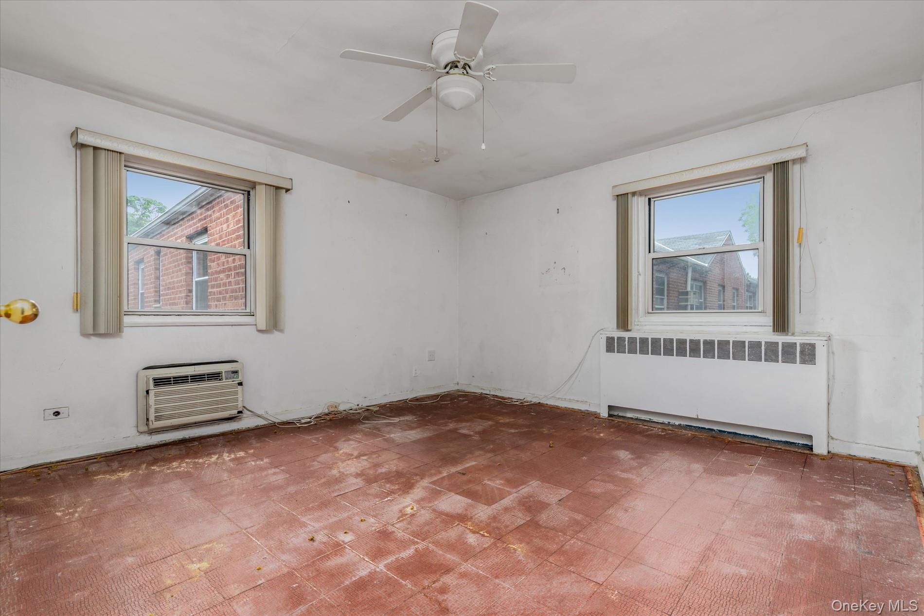 #9 photo, 81-29 156Th Avenue, Howard Beach , NY 11414