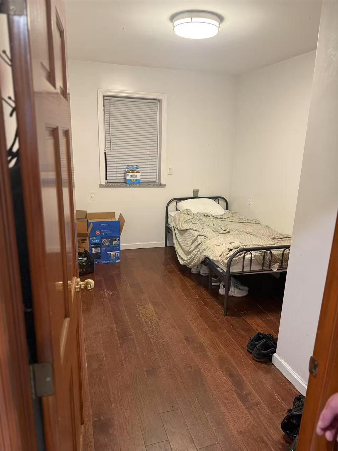 #11 photo, 58-13 150th Street, クイーンズ区 Flushing , NY 11355