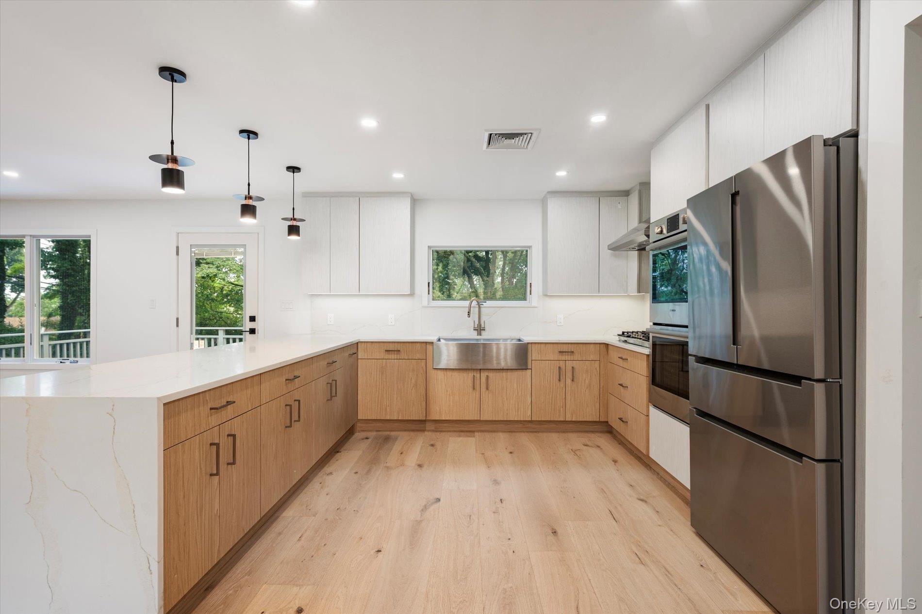 #5 photo, 8 Junard Drive, ナッソー郡 Roslyn , NY 11576