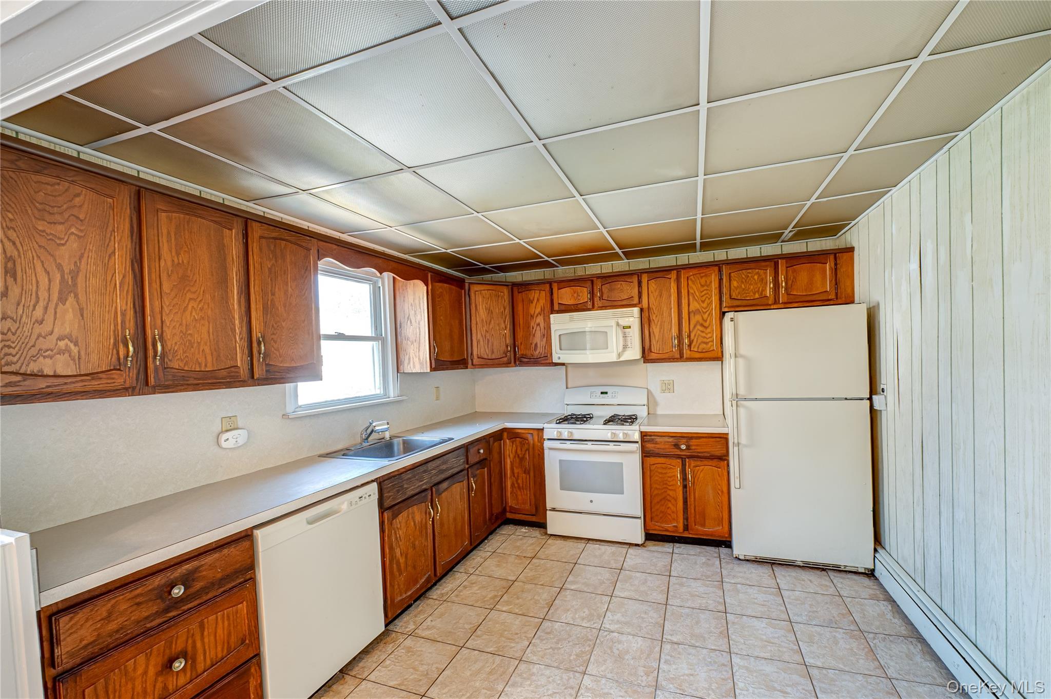 #10 photo, 926 9th Street, サフォーク郡 West Babylon , NY 11704