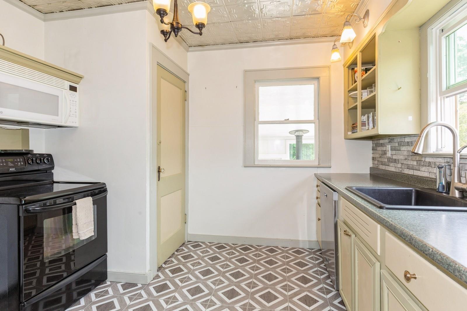 #12 photo, 15 Orchard Road, East Patchogue , NY 11772