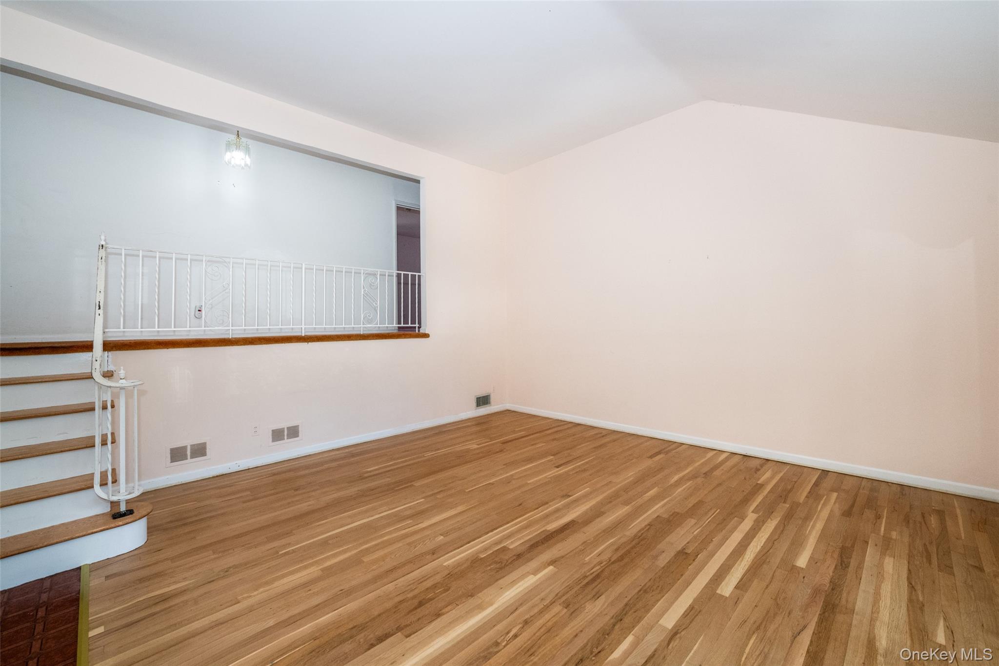 #8 photo, 316 Pennsylvania Avenue, Tuckahoe , NY 10707