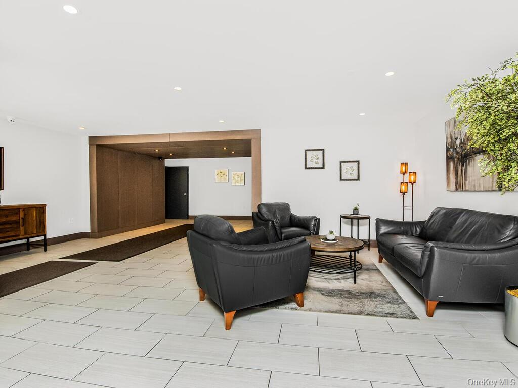 #6 photo, 505 Central Avenue, White Plains , NY 10606