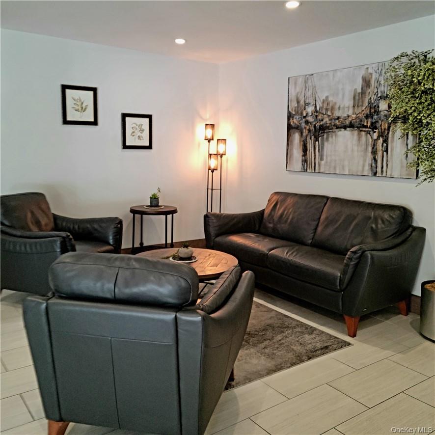 #7 photo, 505 Central Avenue, White Plains , NY 10606