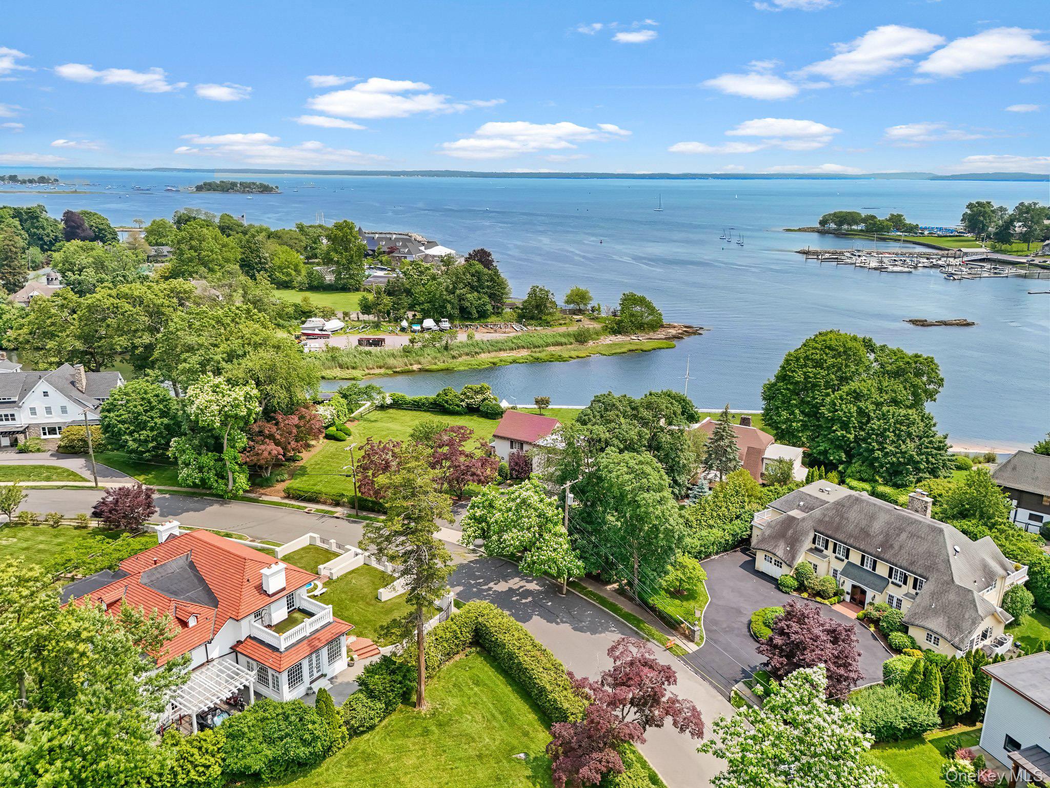 #2 photo, 514 Alda Road, Mamaroneck , NY 10543