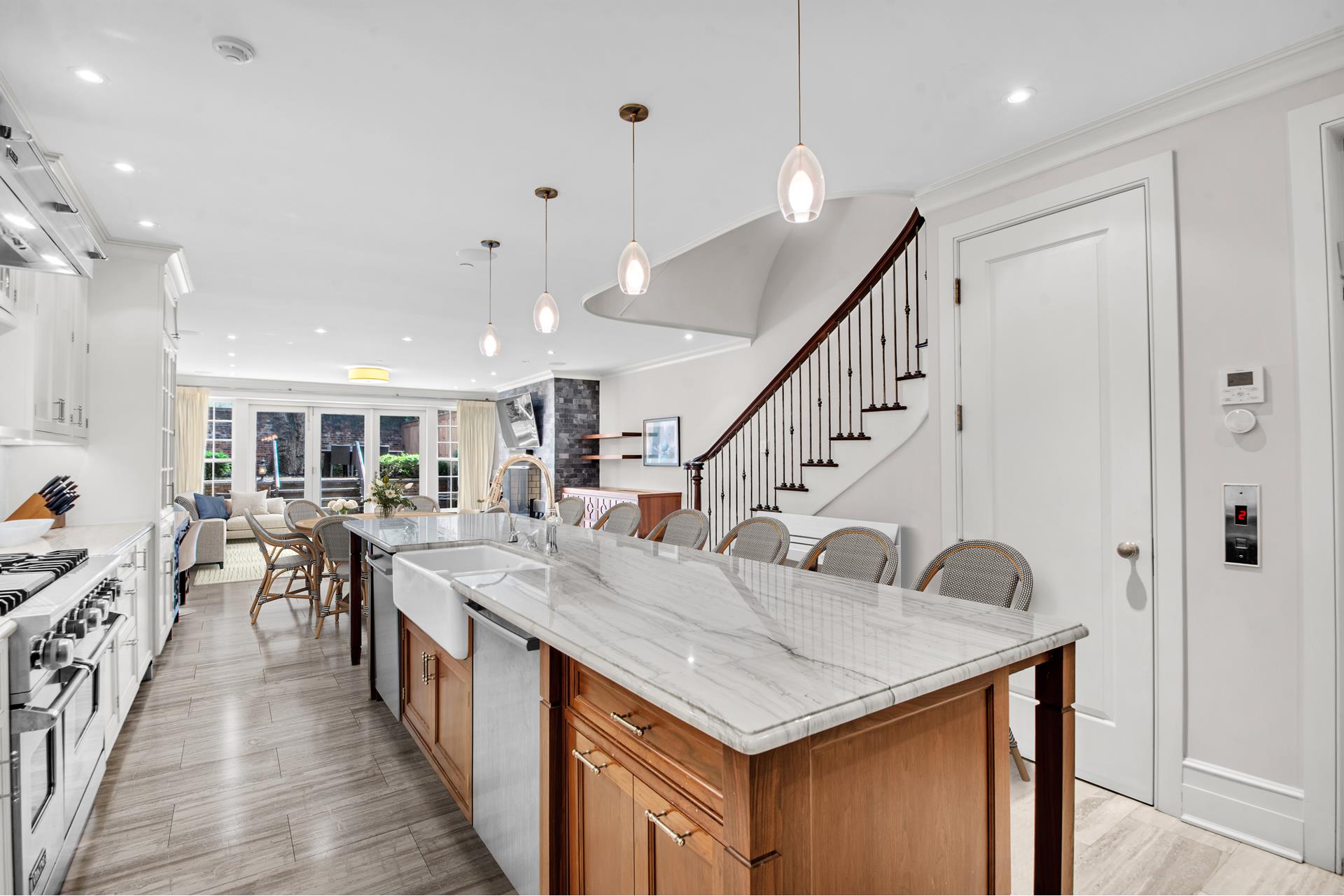 #14 photo, 435 E 87TH Street, マンハッタン Yorkville , NY 10128