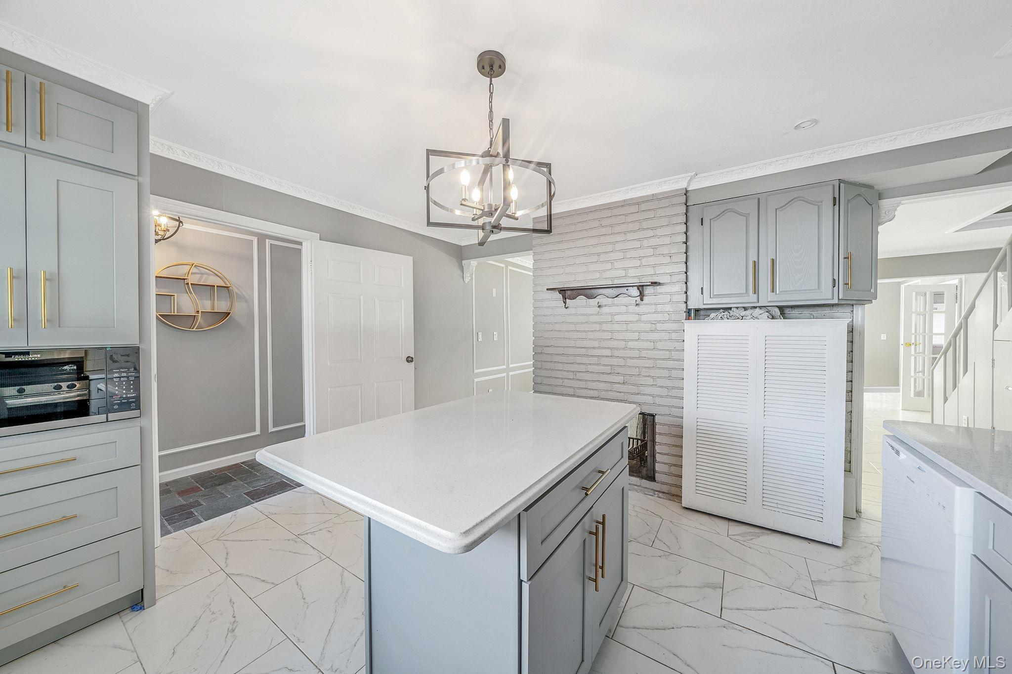 #8 photo, 95 Lantern Road, ナッソー郡 Hicksville , NY 11801