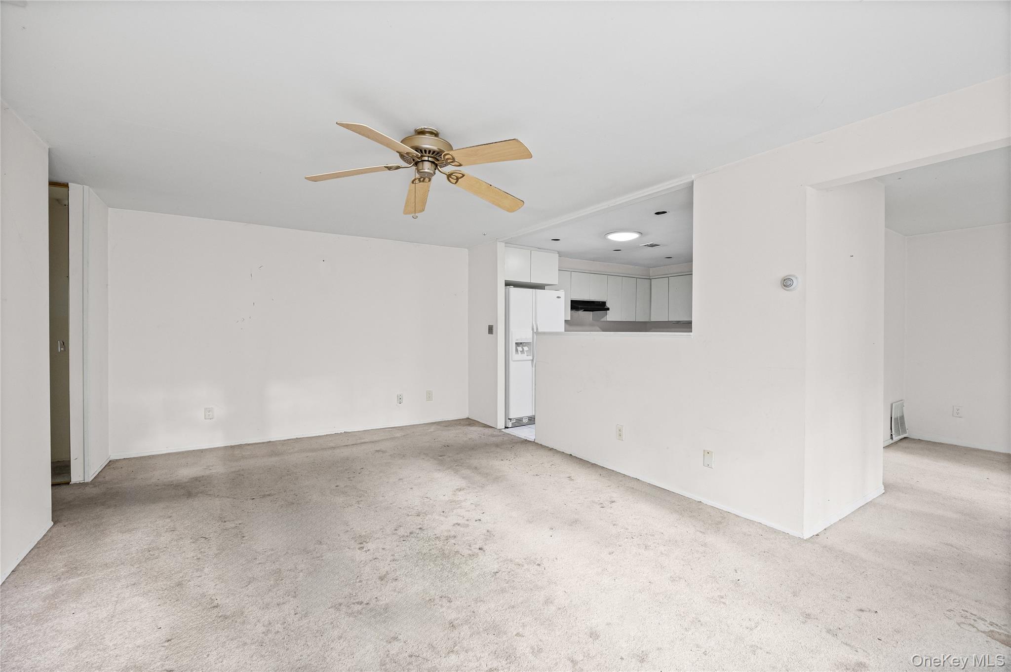 #8 photo, 269 Brettonwoods Drive, サフォーク郡 Coram , NY 11727