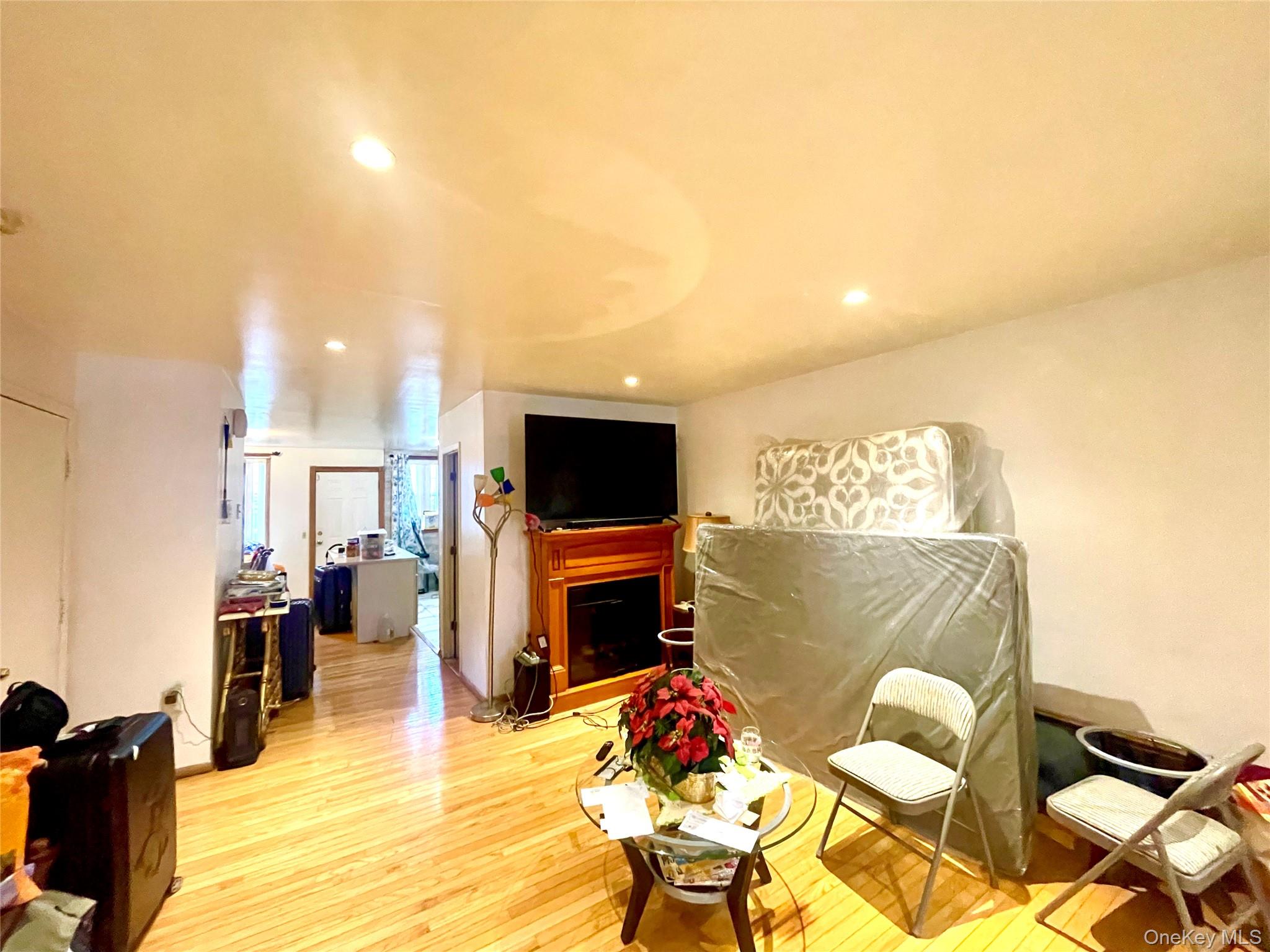 #13 photo, 657 Snediker Avenue, ブルックリン区 Brooklyn , NY 11207