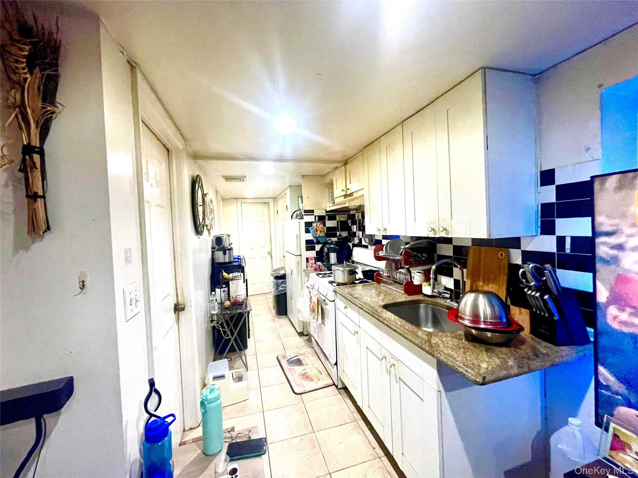 #6 photo, 657 Snediker Avenue, ブルックリン区 Brooklyn , NY 11207