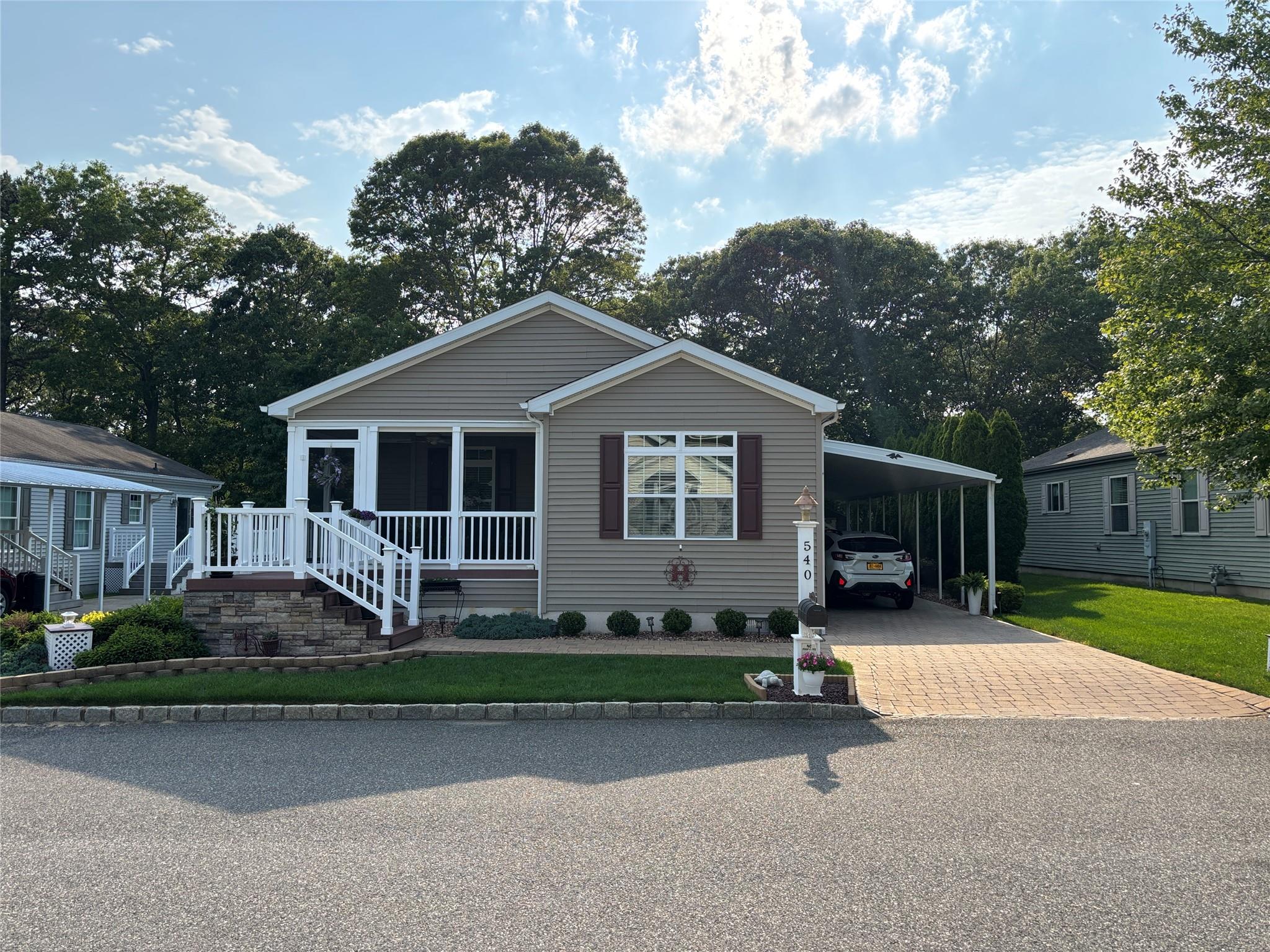 #1 photo, 1661 Old Country Road, 東長島 Riverhead , NY 11901