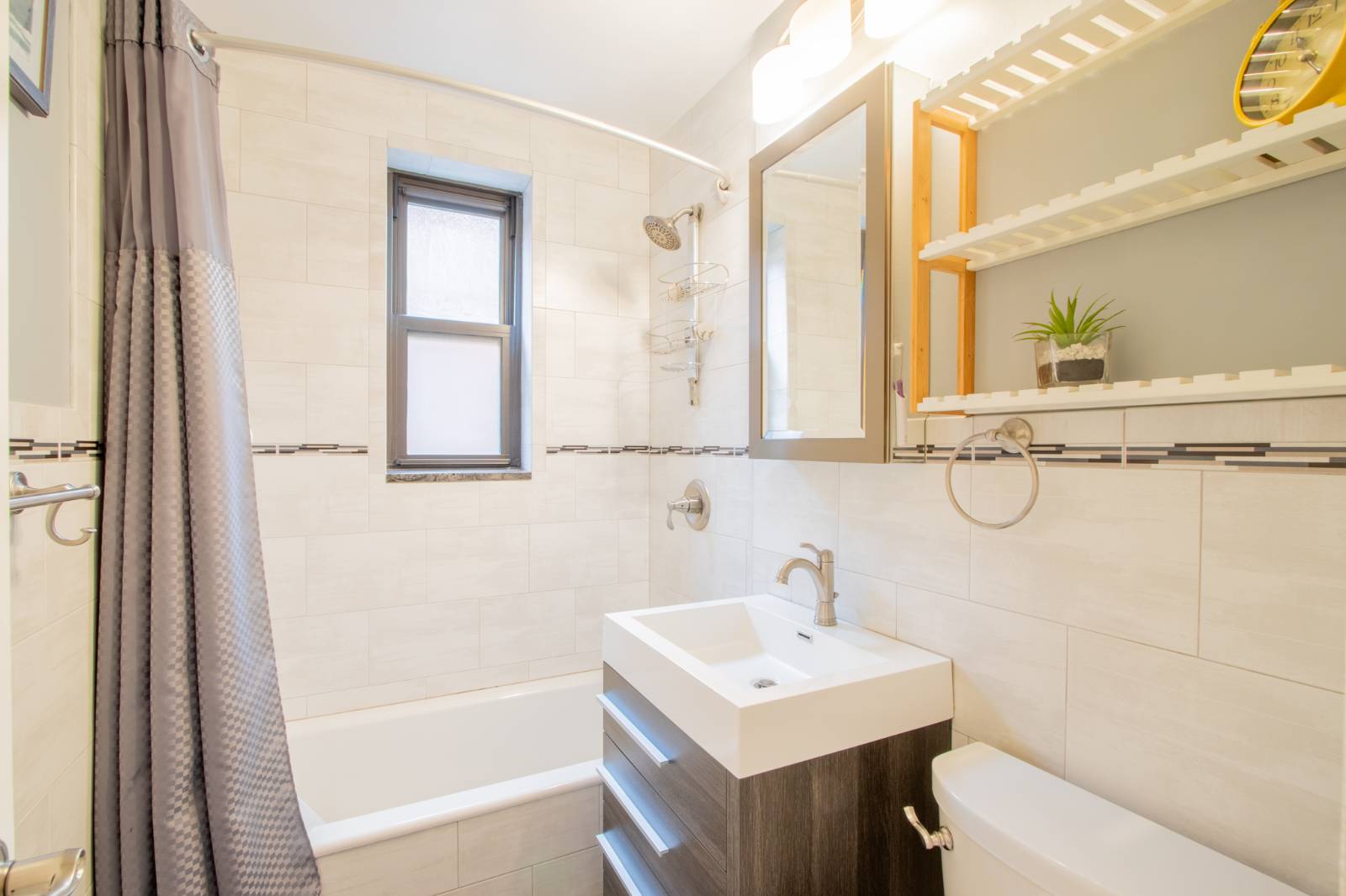 #10 photo, 7423  Ridge Boulevard, #2B, Bay Ridge , NY 11209