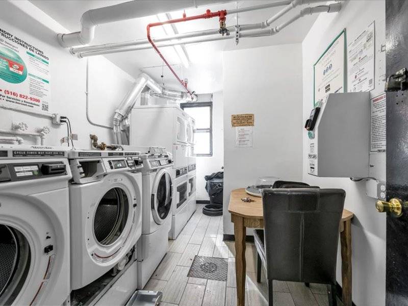 #17 photo, 877 Bay Ridge Ave, #3H, ブルックリン区 Dyker Heights , NY 11220