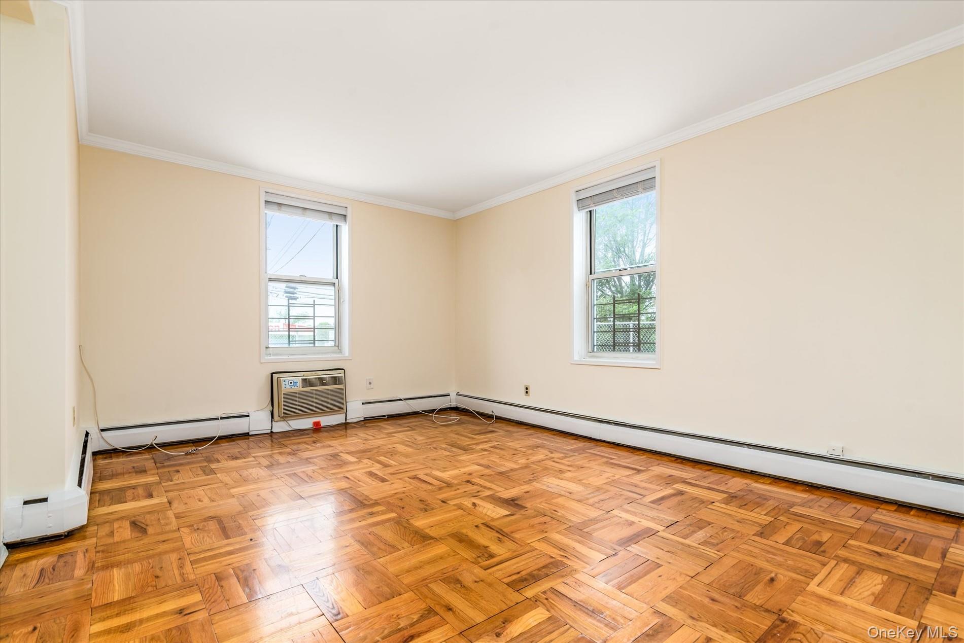 #10 photo, 151-05 Cross Island Parkway, クイーンズ区 Whitestone , NY 11357