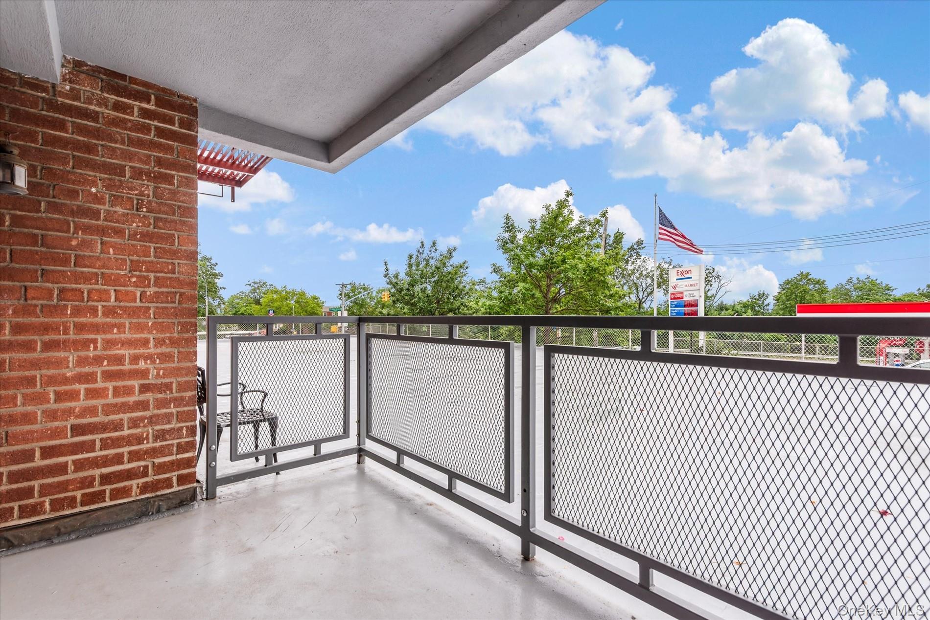 #6 photo, 151-05 Cross Island Parkway, クイーンズ区 Whitestone , NY 11357