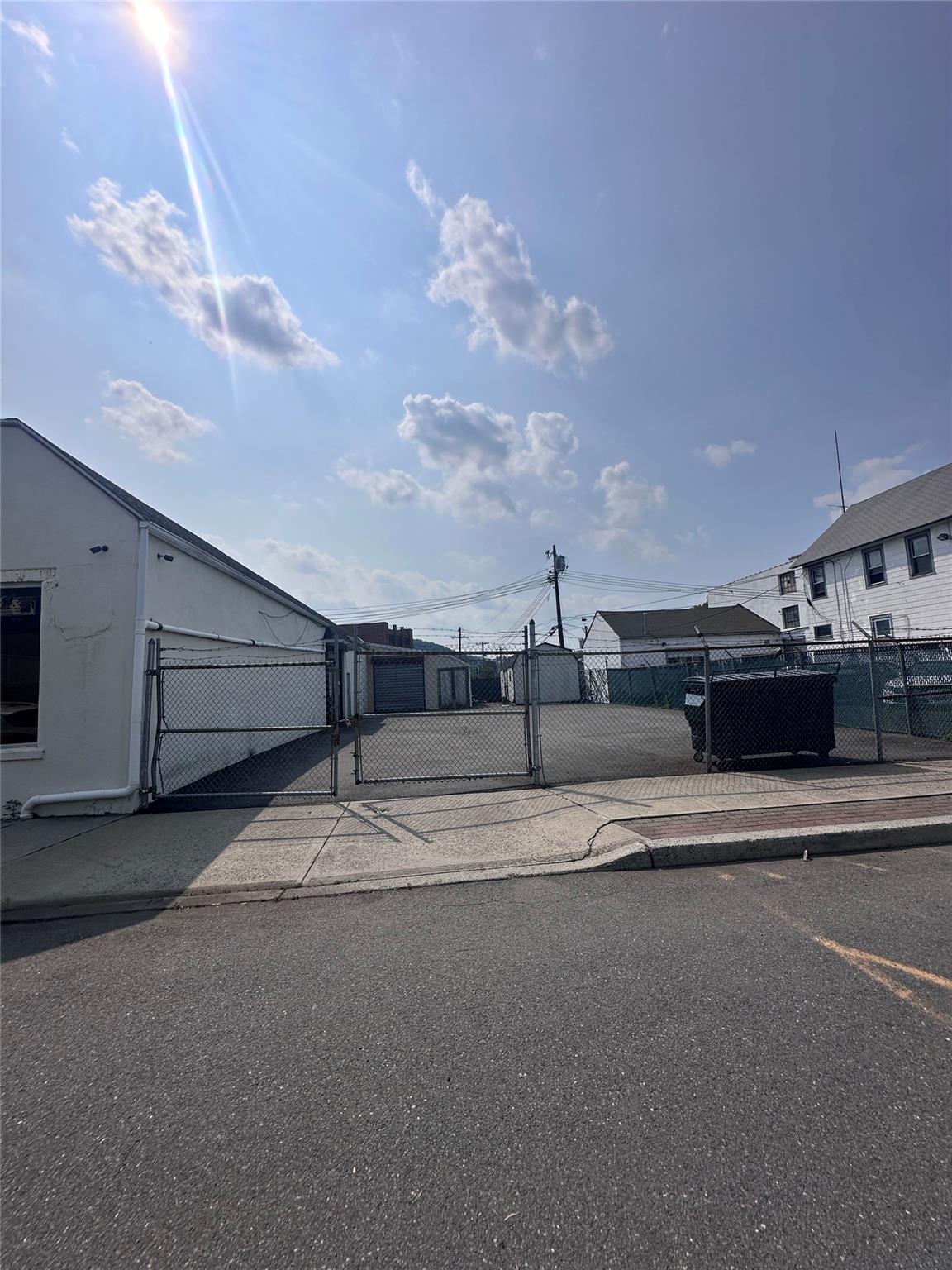 #18 photo, 3 Suffern Place, Suffern , NY 10901