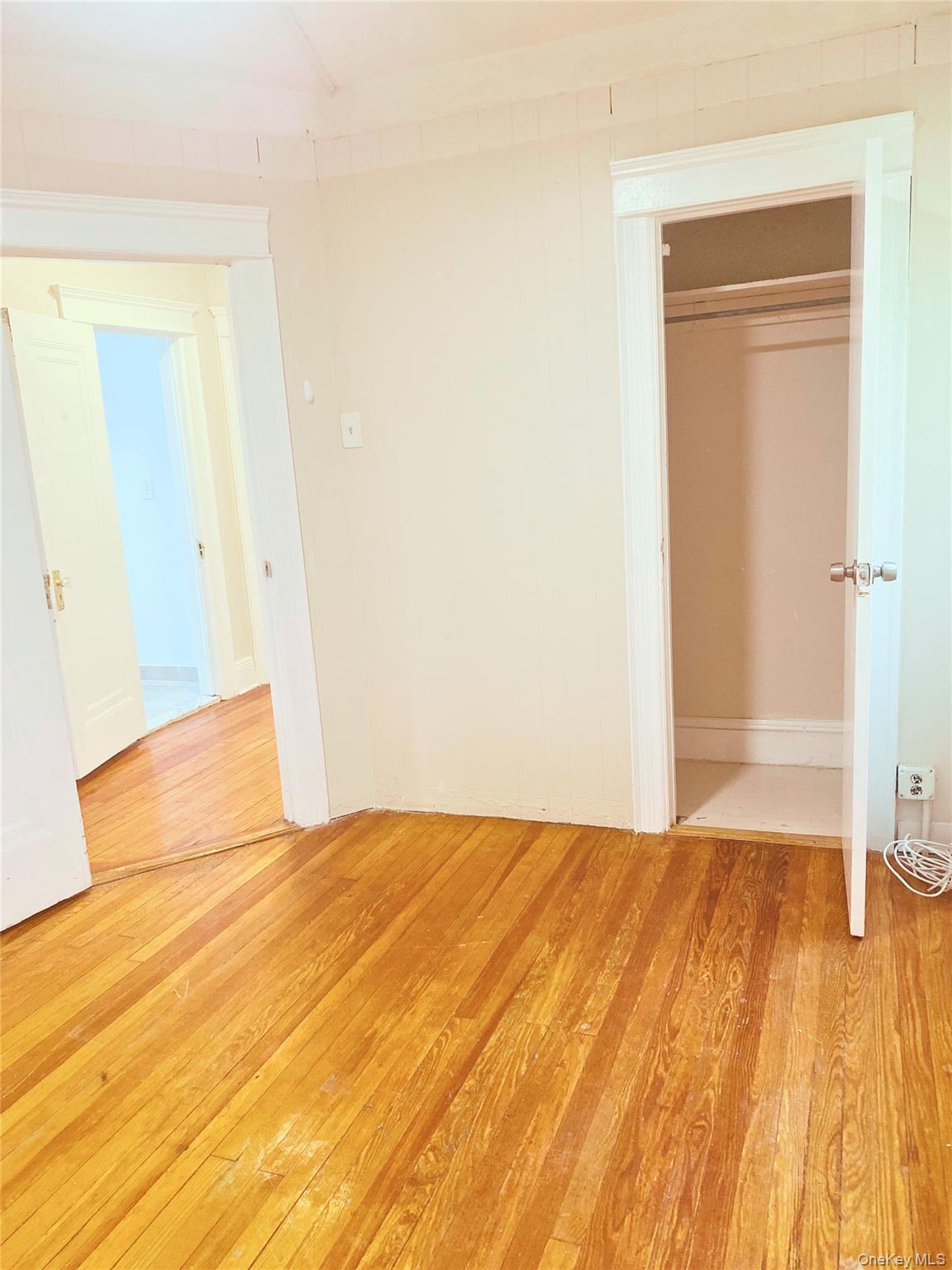 #12 photo, 832 Calhoun Avenue, ब्रोंक्स Bronx , NY 10465