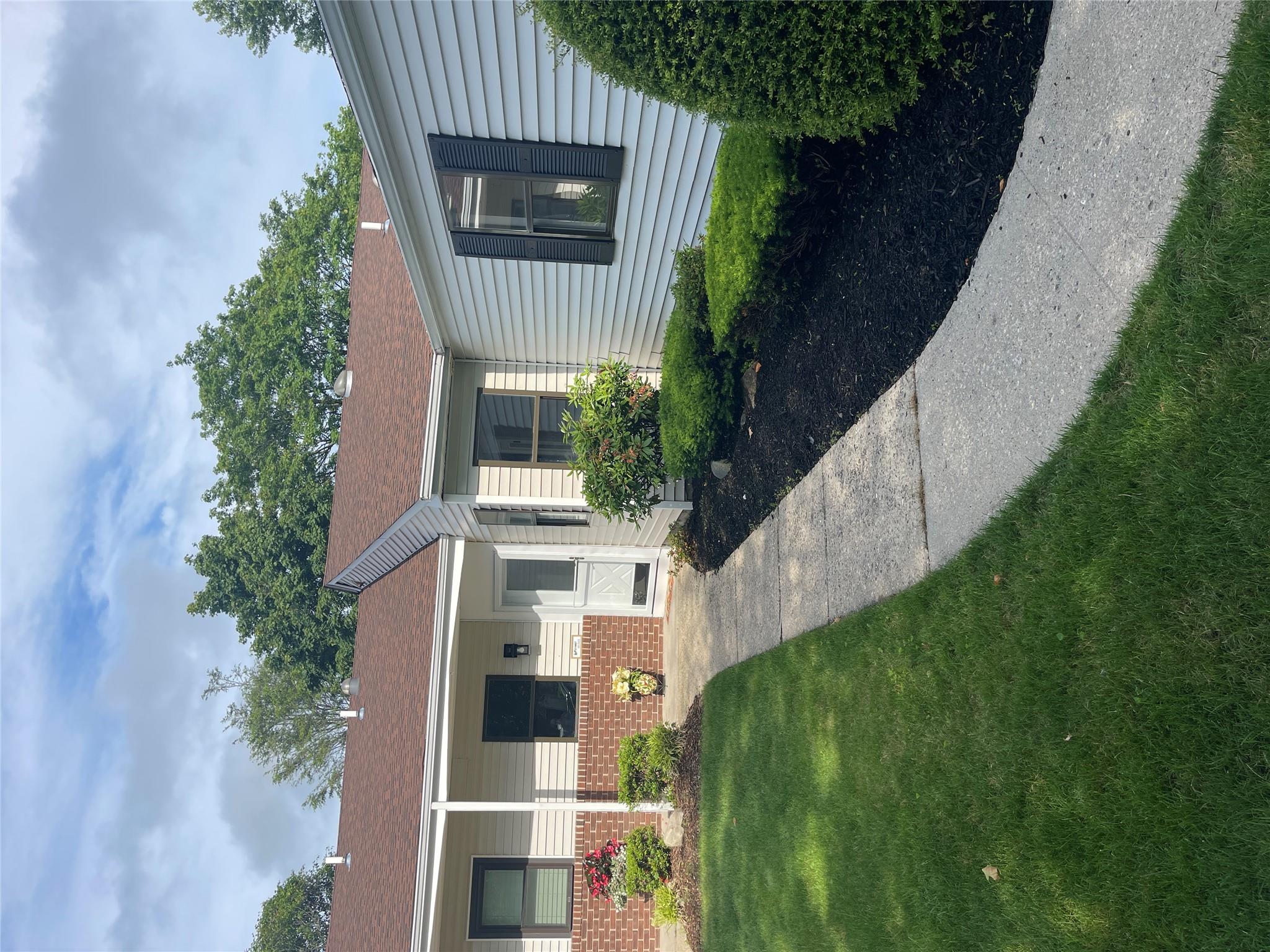 #2 photo, 128 Knolls Drive, Stony Brook , NY 11790