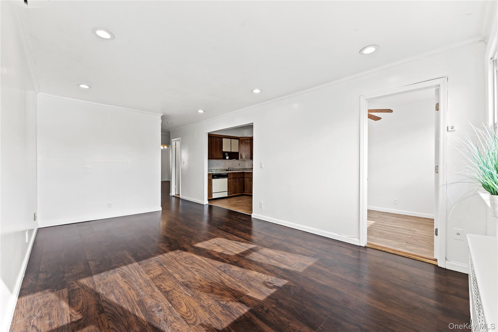 #4 photo, 5-39 117 Street, クイーンズ区 College Point , NY 11356