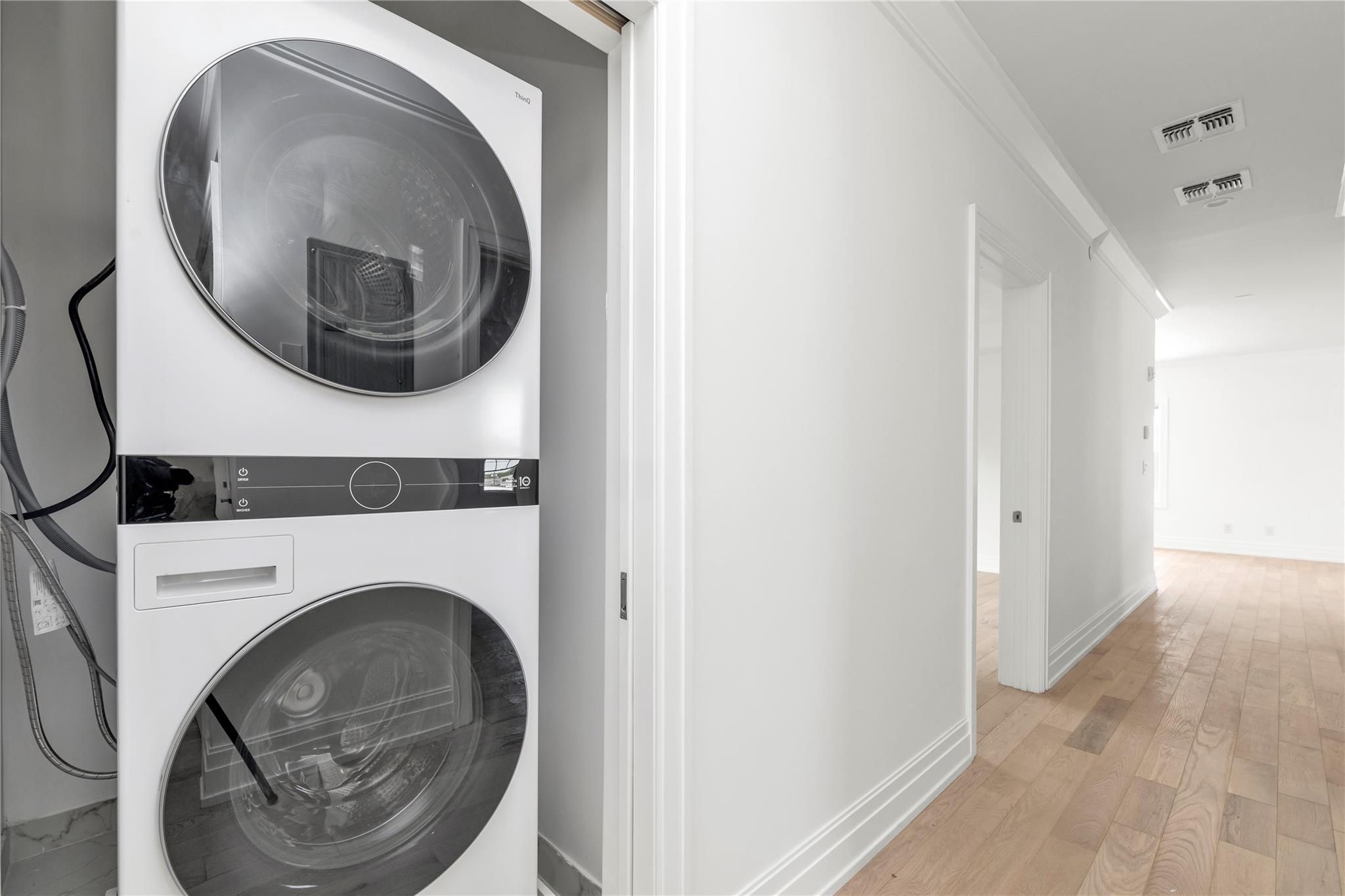 #13 photo, 22 Sagamore Hill Drive, ナッソー郡 Port Washington , NY 11050