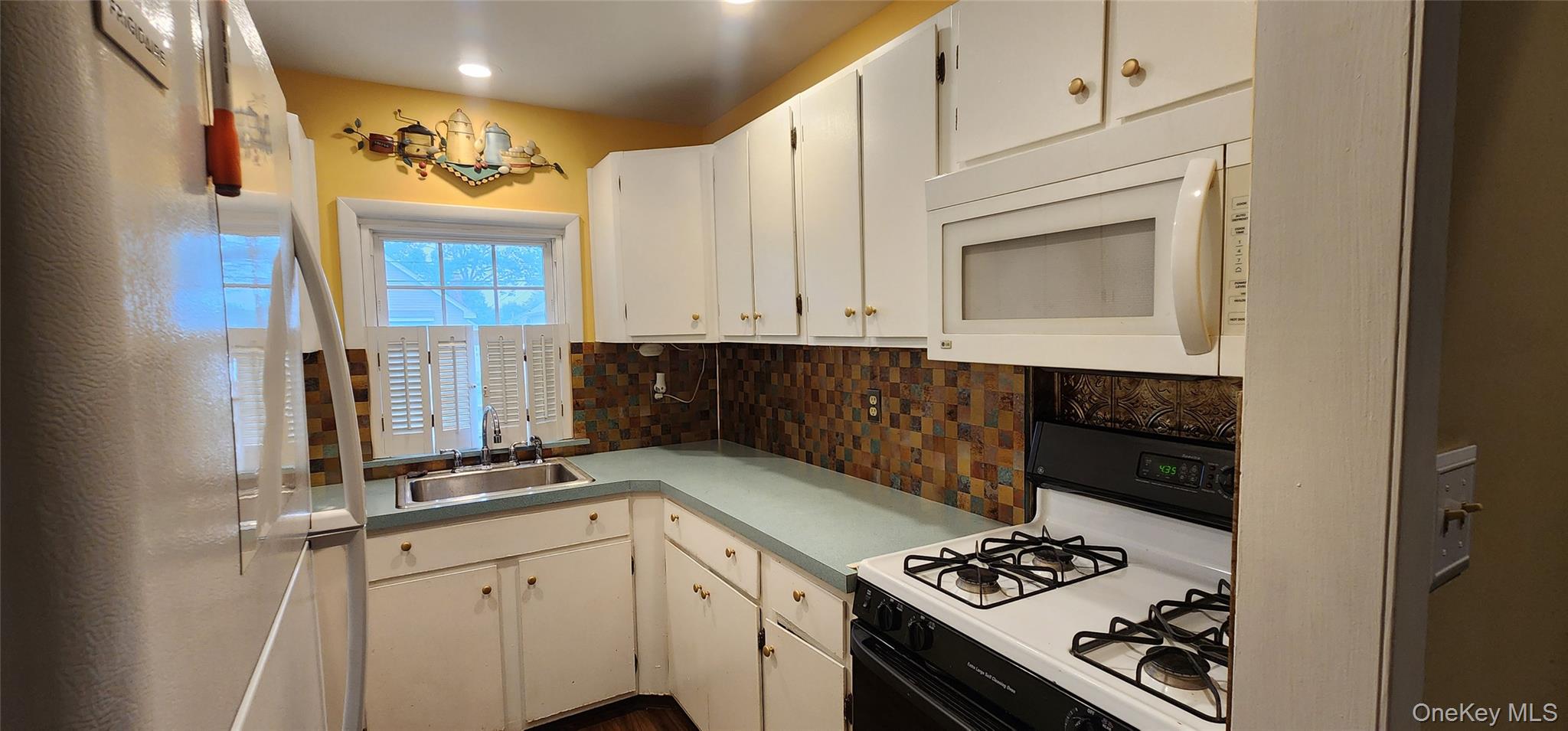 #10 photo, 76 Gooseberry Road, Mastic Beach , NY 11951