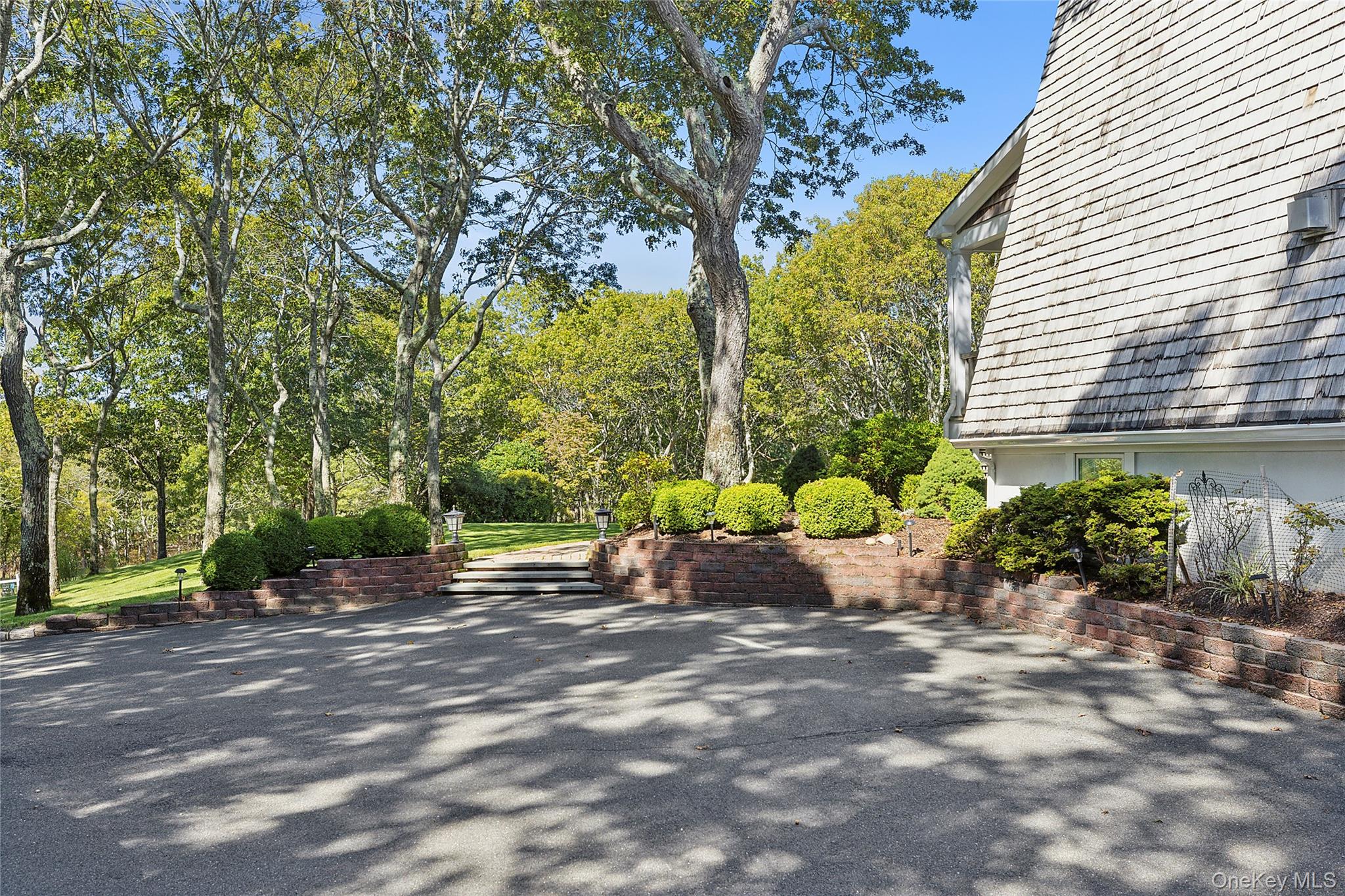 #5 photo, 22 Old Trail Road, サフォーク郡 Water Mill , NY 11976