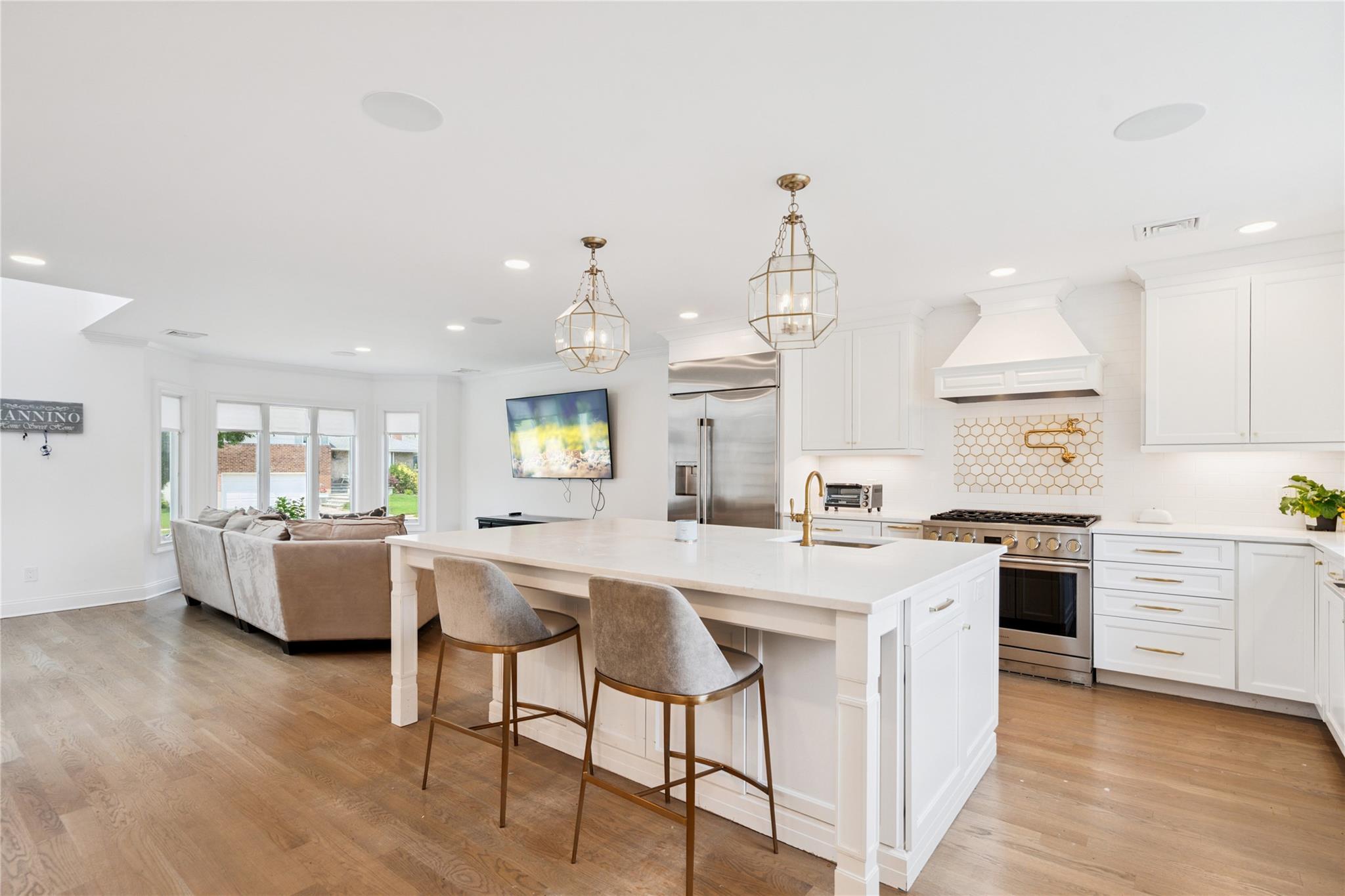 #11 photo, 35 Birchwood Park Drive, 长岛 塞奥瑟 Syosset , NY 11791