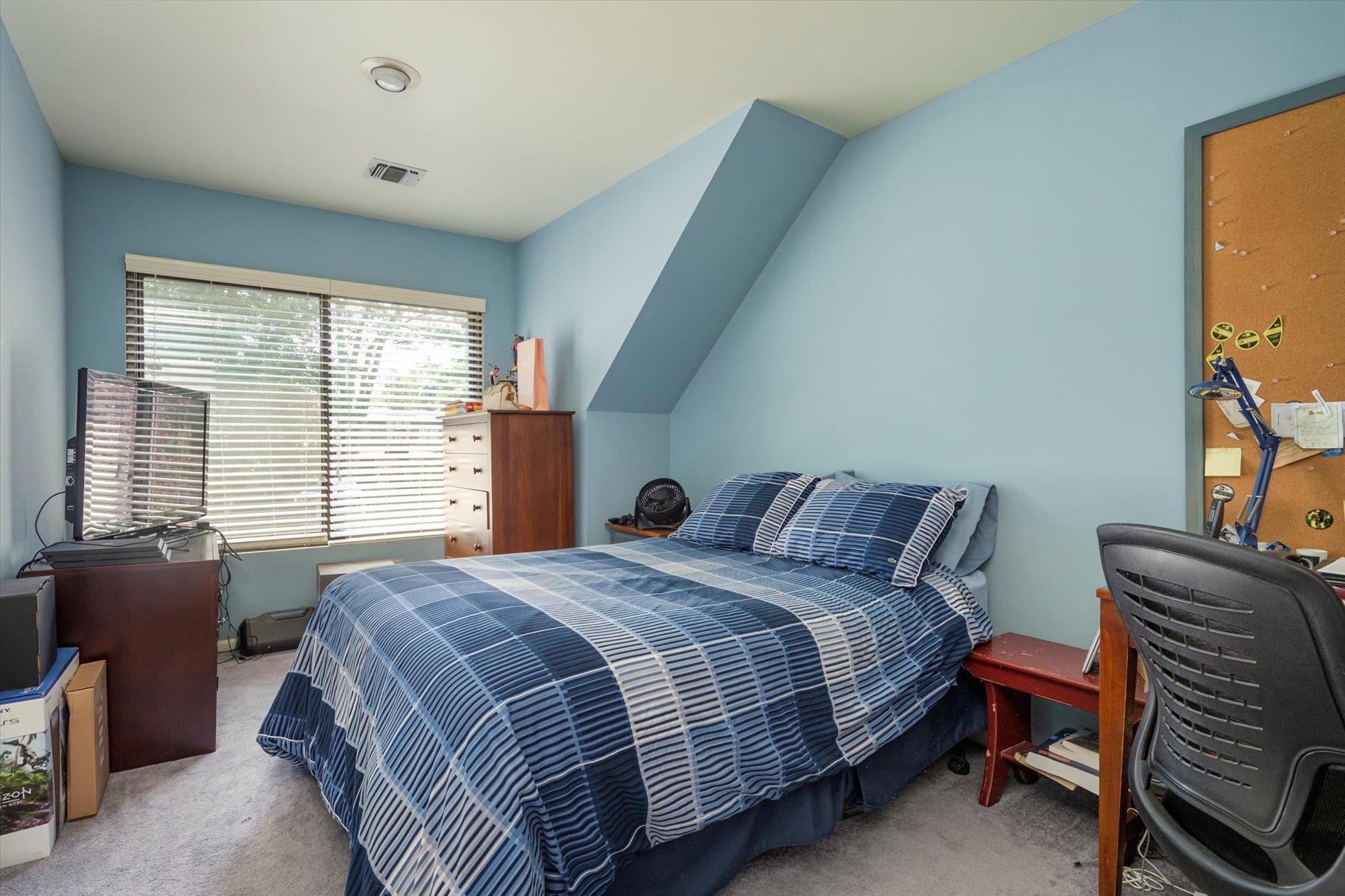 #16 photo, 70 Short Way, Roslyn Heights , NY 11577