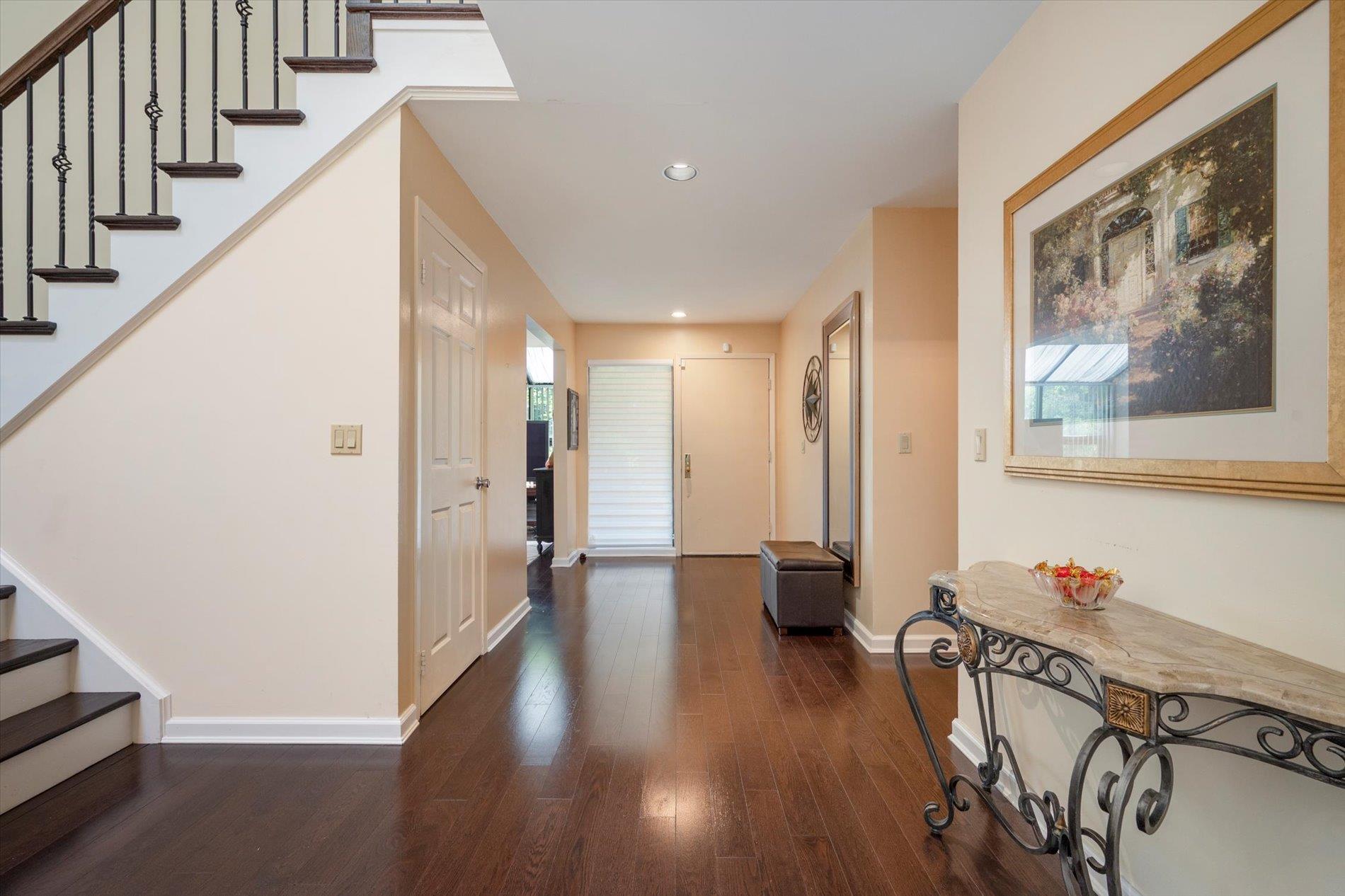 #3 photo, 70 Short Way, Roslyn Heights , NY 11577