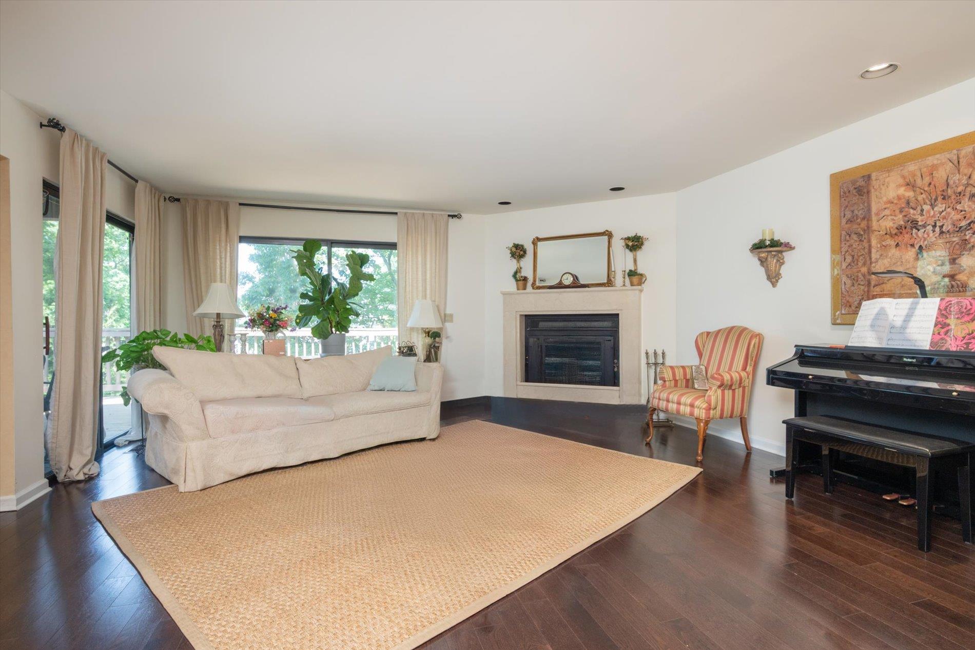 #8 photo, 70 Short Way, Roslyn Heights , NY 11577