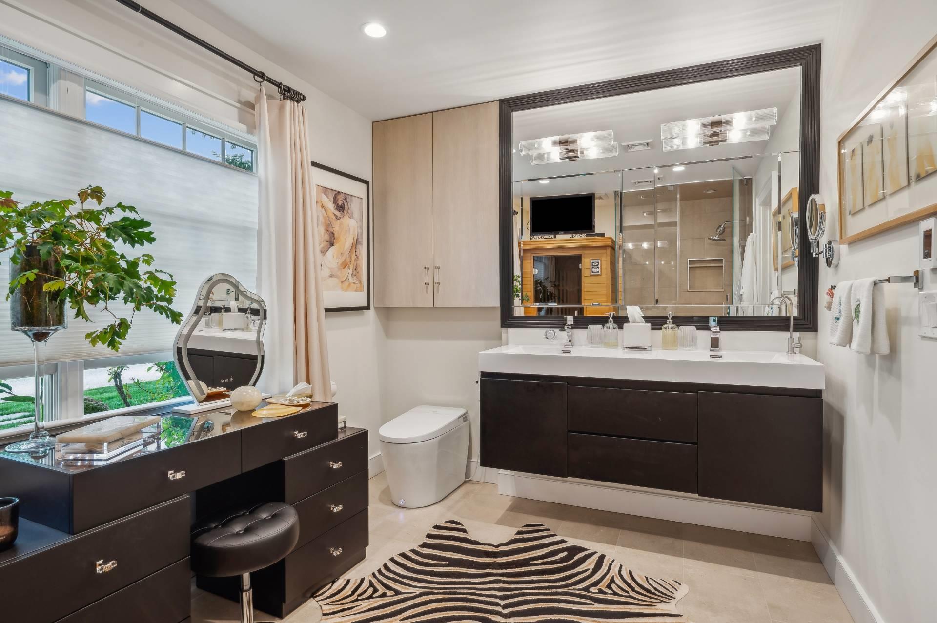 #12 photo, 545 Hampton Road, سوفولك Southampton , NY 11968