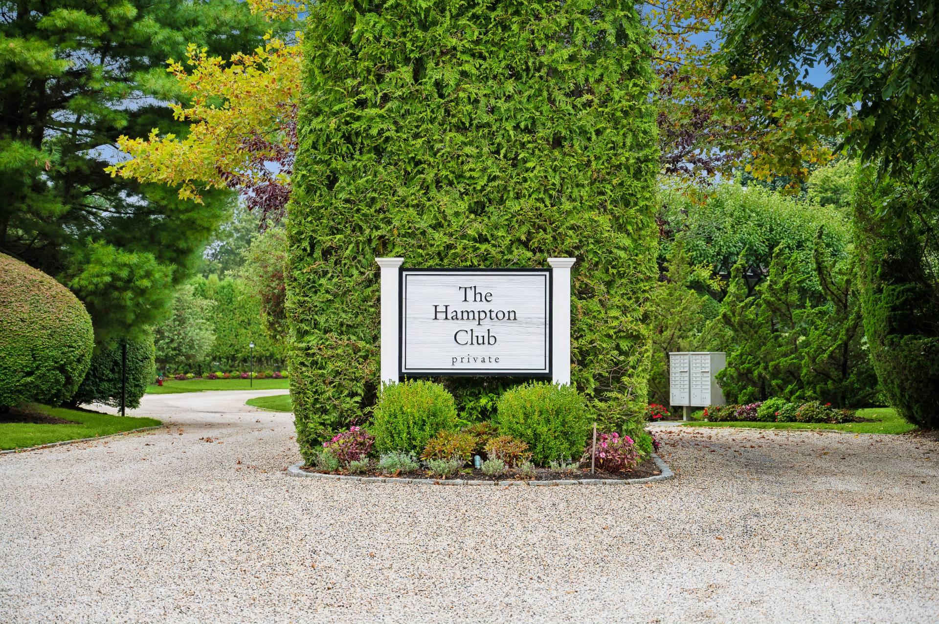 #2 photo, 545 Hampton Road, سوفولك Southampton , NY 11968