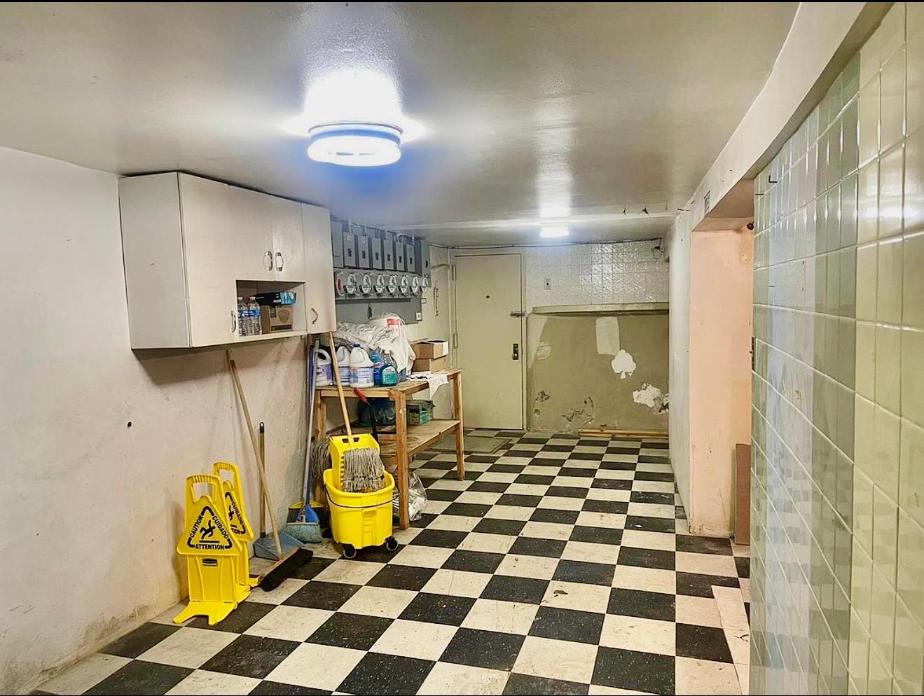 #13 photo, 3234 44th Street, クイーンズ区 Astoria , NY 11103