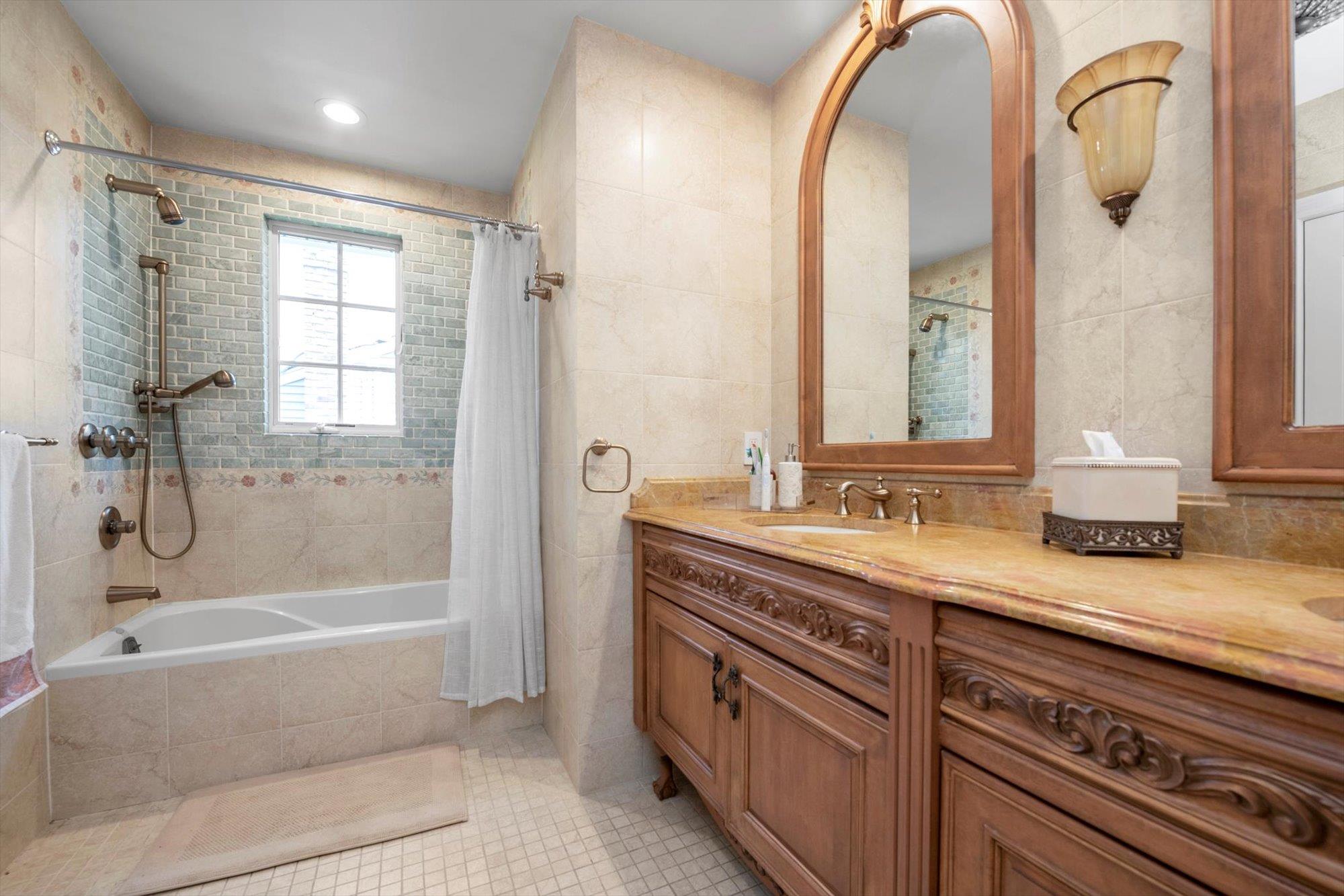 #20 photo, 760 Hillcrest Place, ナッソー郡 North Woodmere , NY 11581