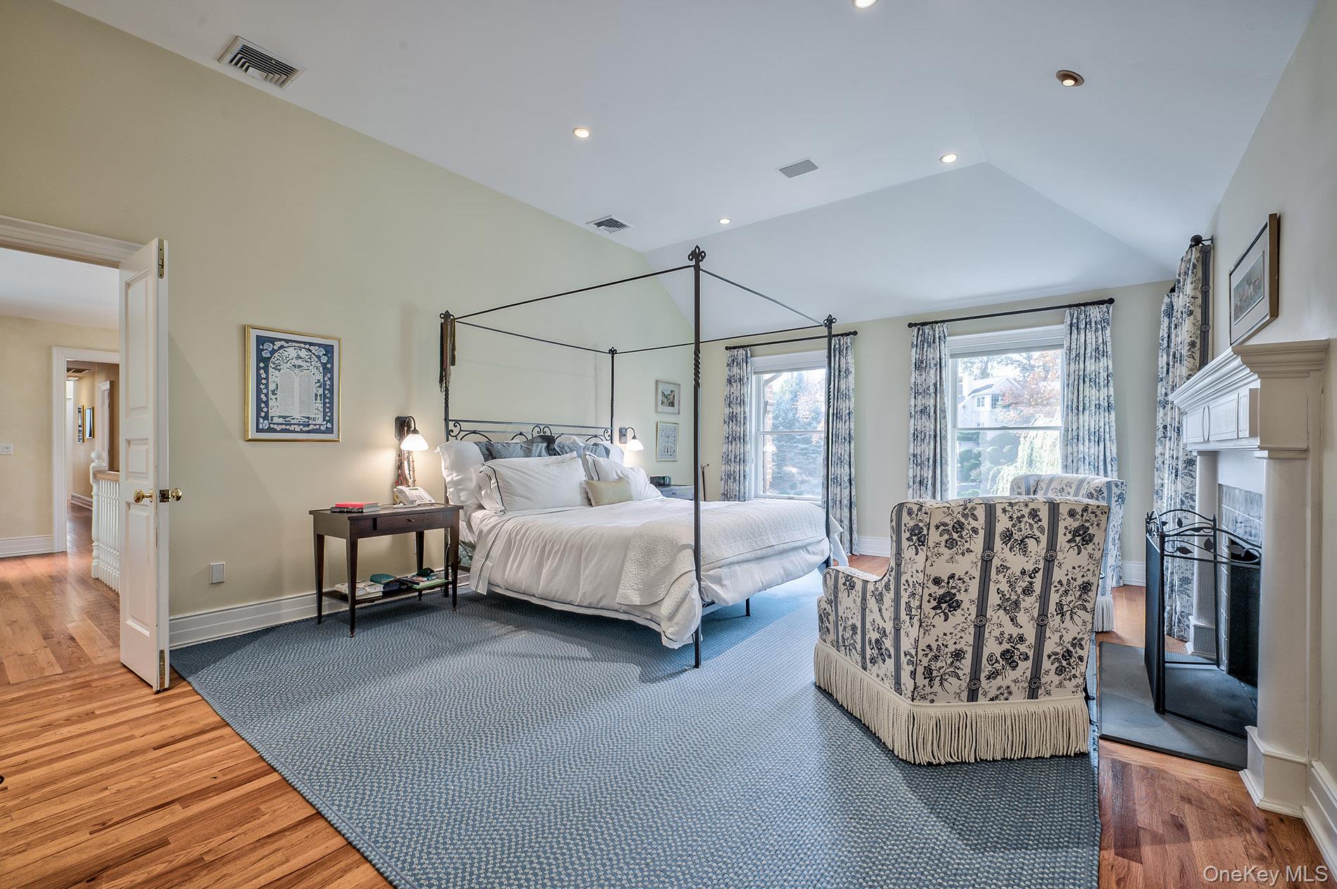 #15 photo, 18 Harriman Drive, ナッソー郡 Sands Point , NY 11050