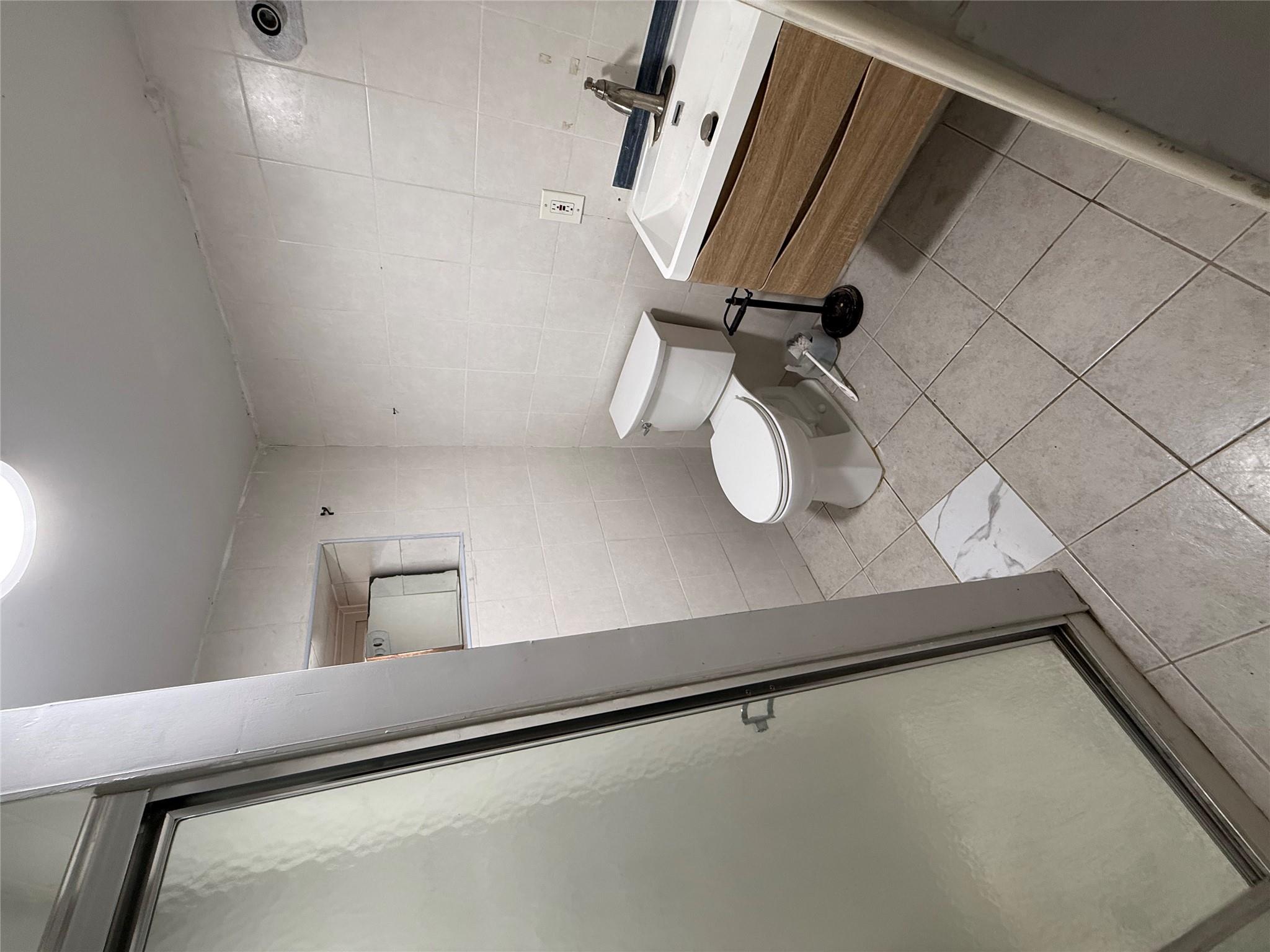 #12 photo, 685 Essex Street, ブルックリン区 Brooklyn , NY 11208