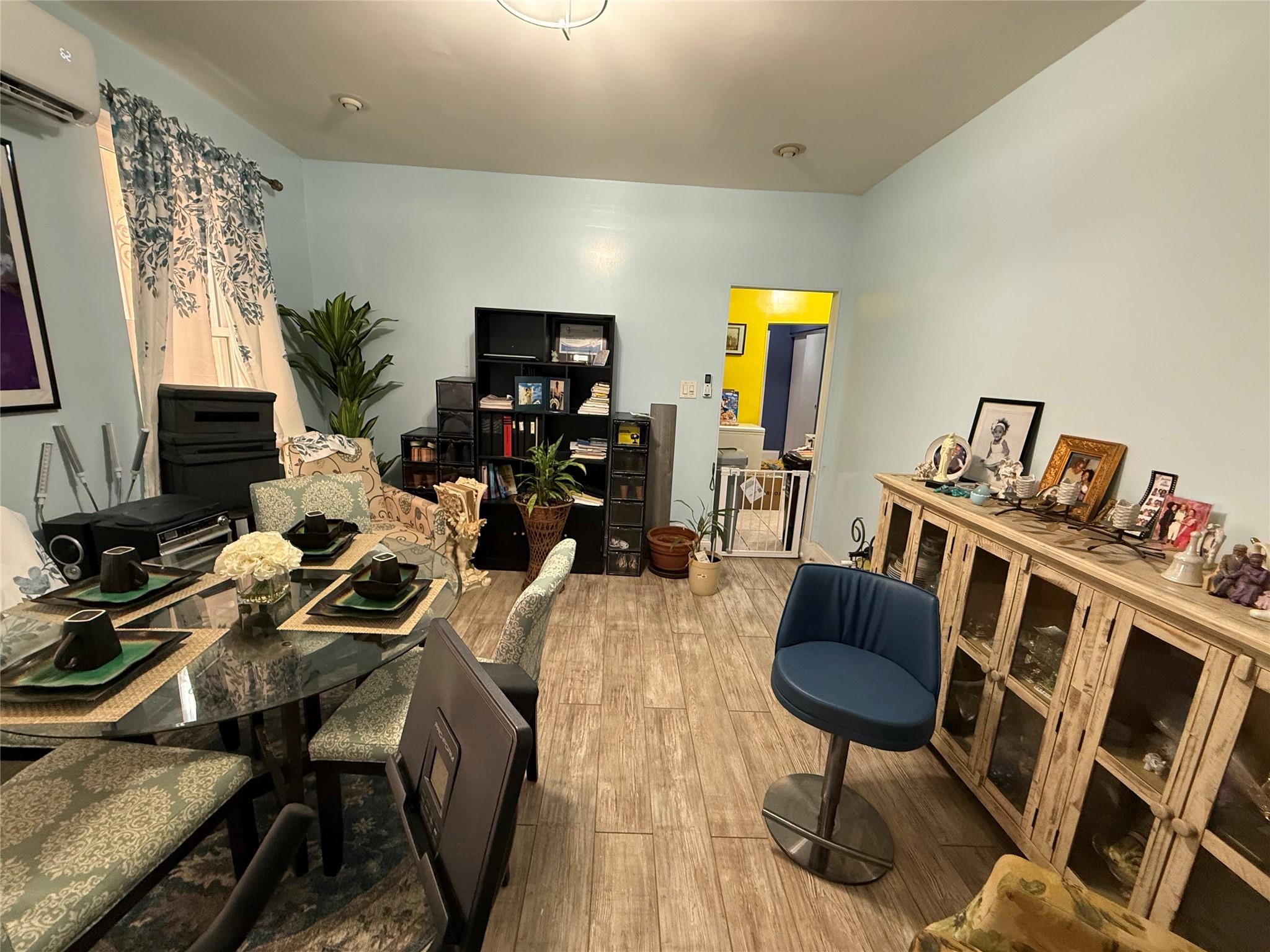 #4 photo, 685 Essex Street, ブルックリン区 Brooklyn , NY 11208