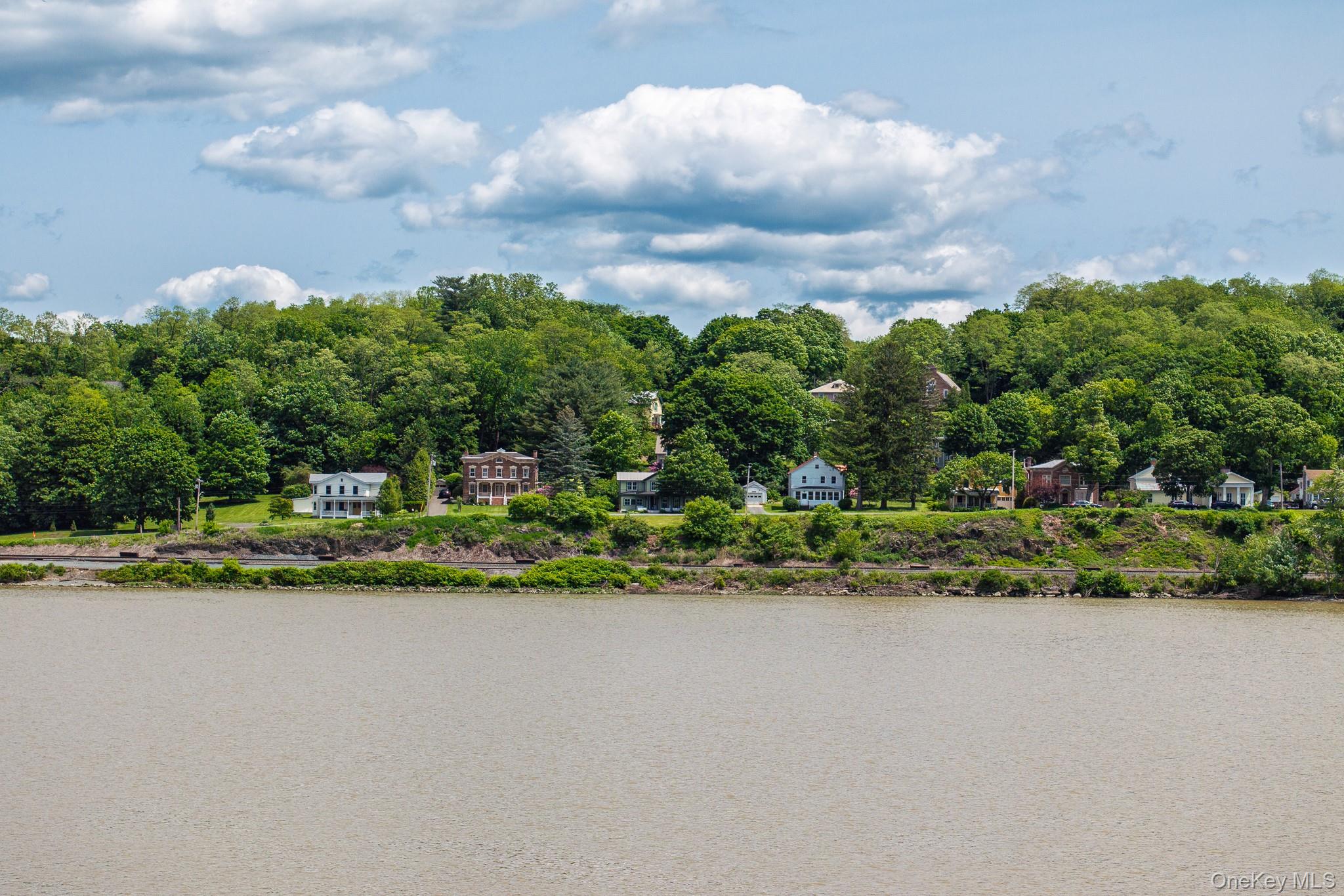 #2 photo, 28 Riverview Street, Stuyvesant , NY 12173