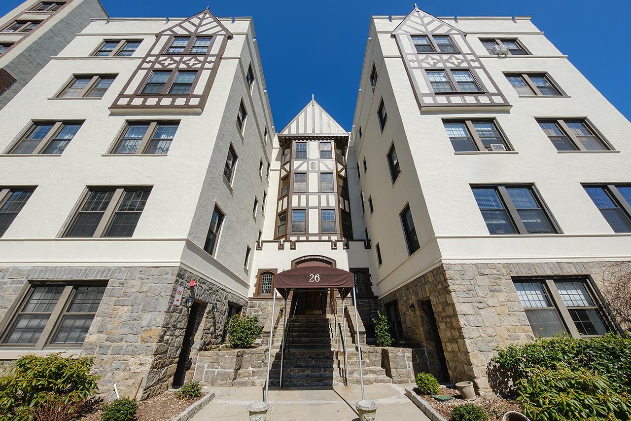 #3 photo, 26 W Pondfield Road, ブロンクス区 Bronxville , NY 10708