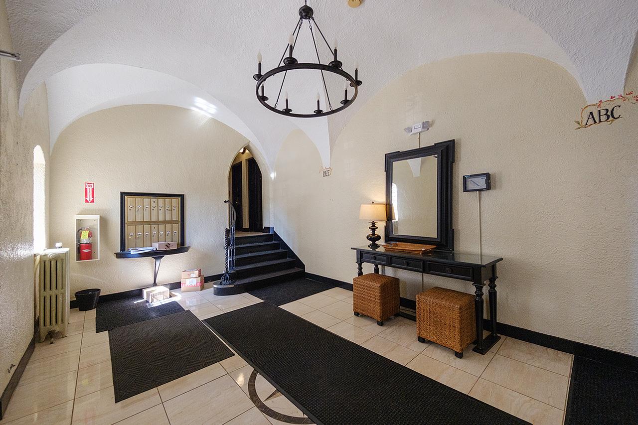 #5 photo, 26 W Pondfield Road, ブロンクス区 Bronxville , NY 10708