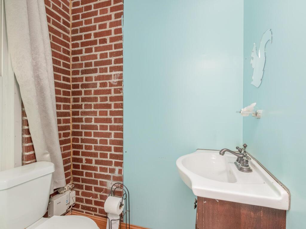 #13 photo, 1904 Lacombe Avenue, ブロンクス区 Bronx , NY 10473