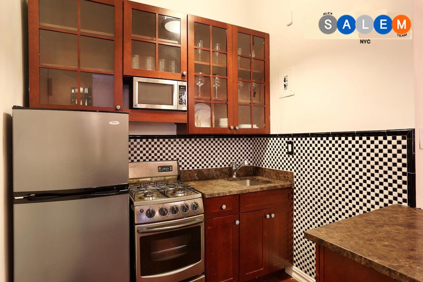 #5 photo, 134 W 82ND Street, マンハッタン Upper West Side , NY 10024