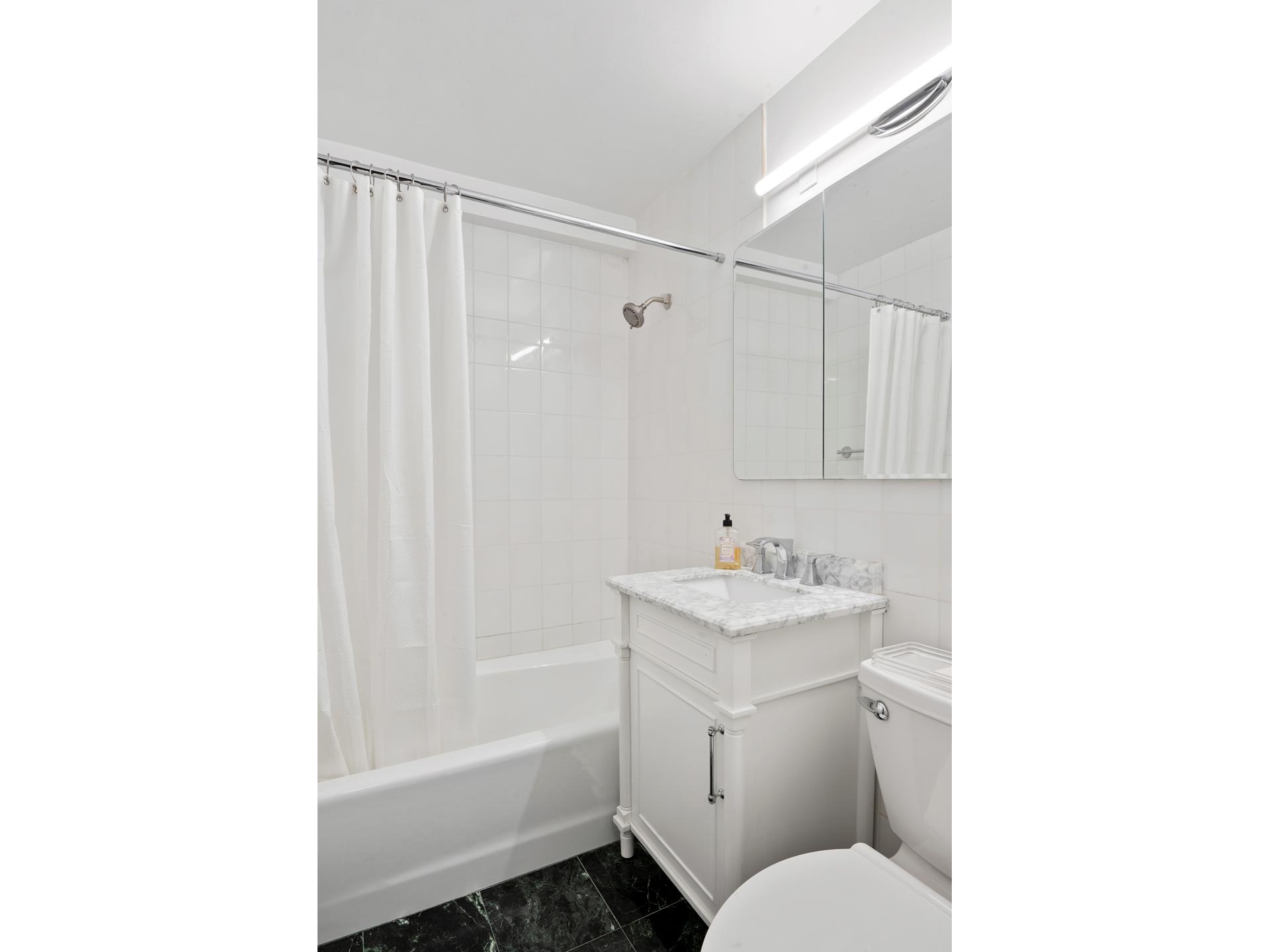 #3 photo, New York City, マンハッタン Sutton Place , NY 10022