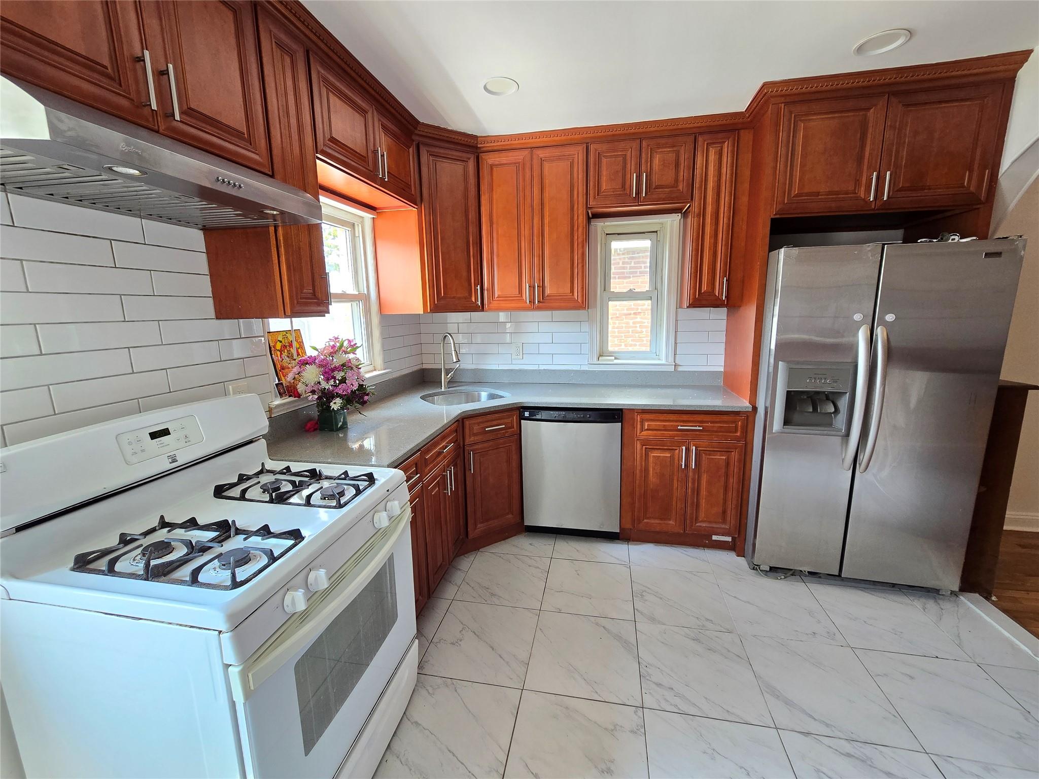 #11 photo, 7610 174th Street, クイーンズ区 Fresh Meadows , NY 11366